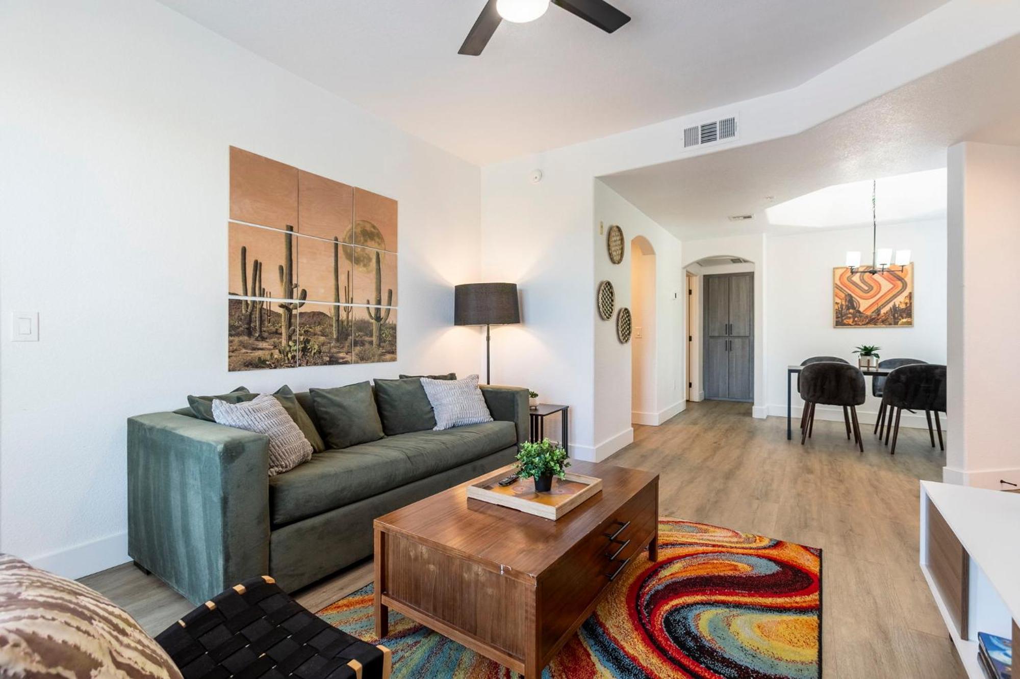 Apartment Cozysuites At Kierland Commons With Pool #16 *