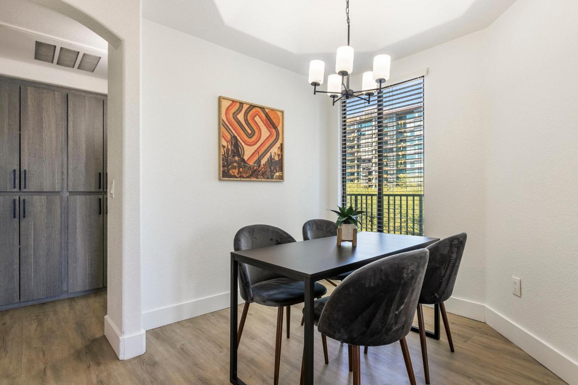 Cozysuites At Kierland Commons With Pool #16