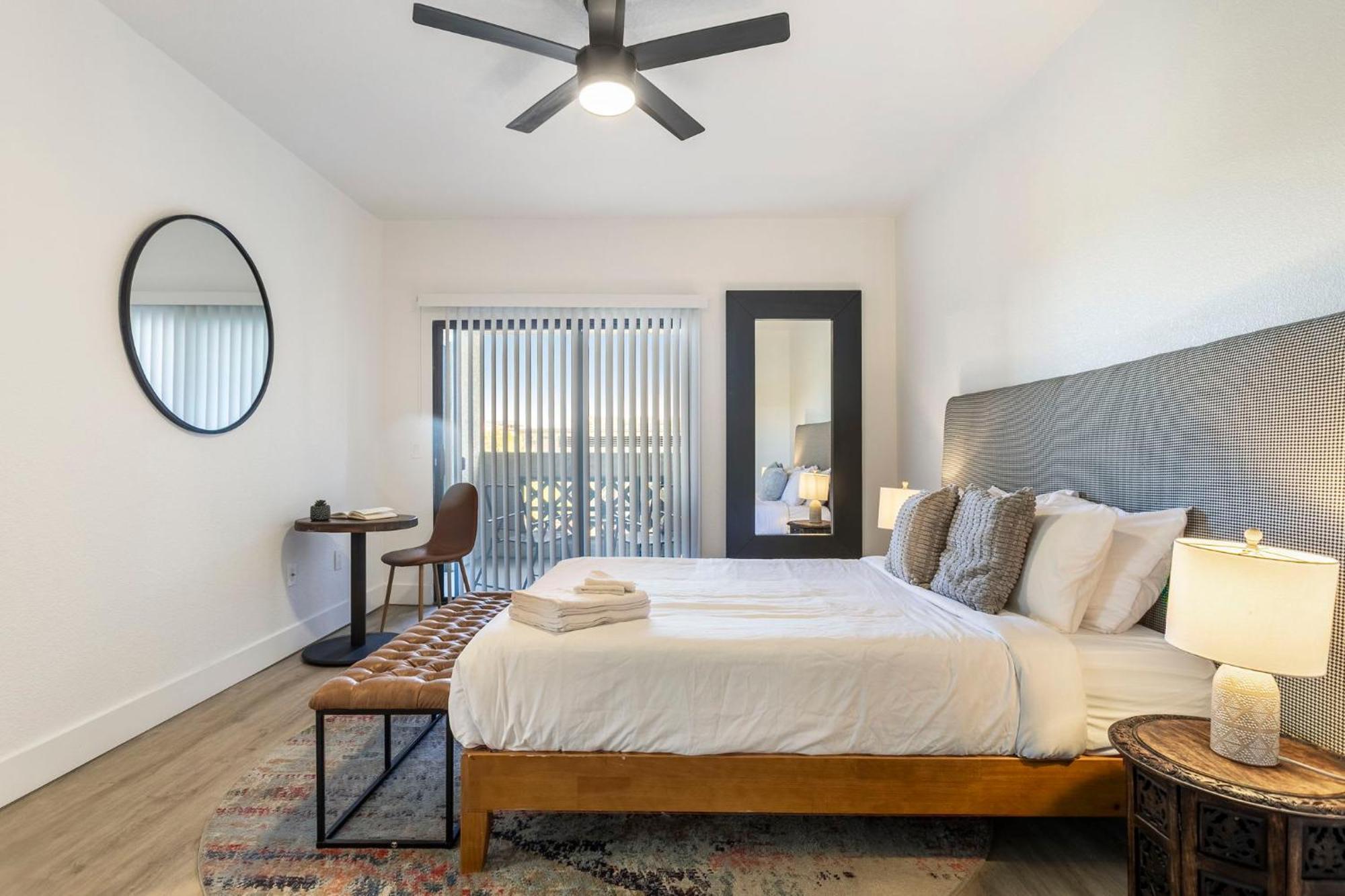 Cozysuites At Kierland Commons With Pool #16 *