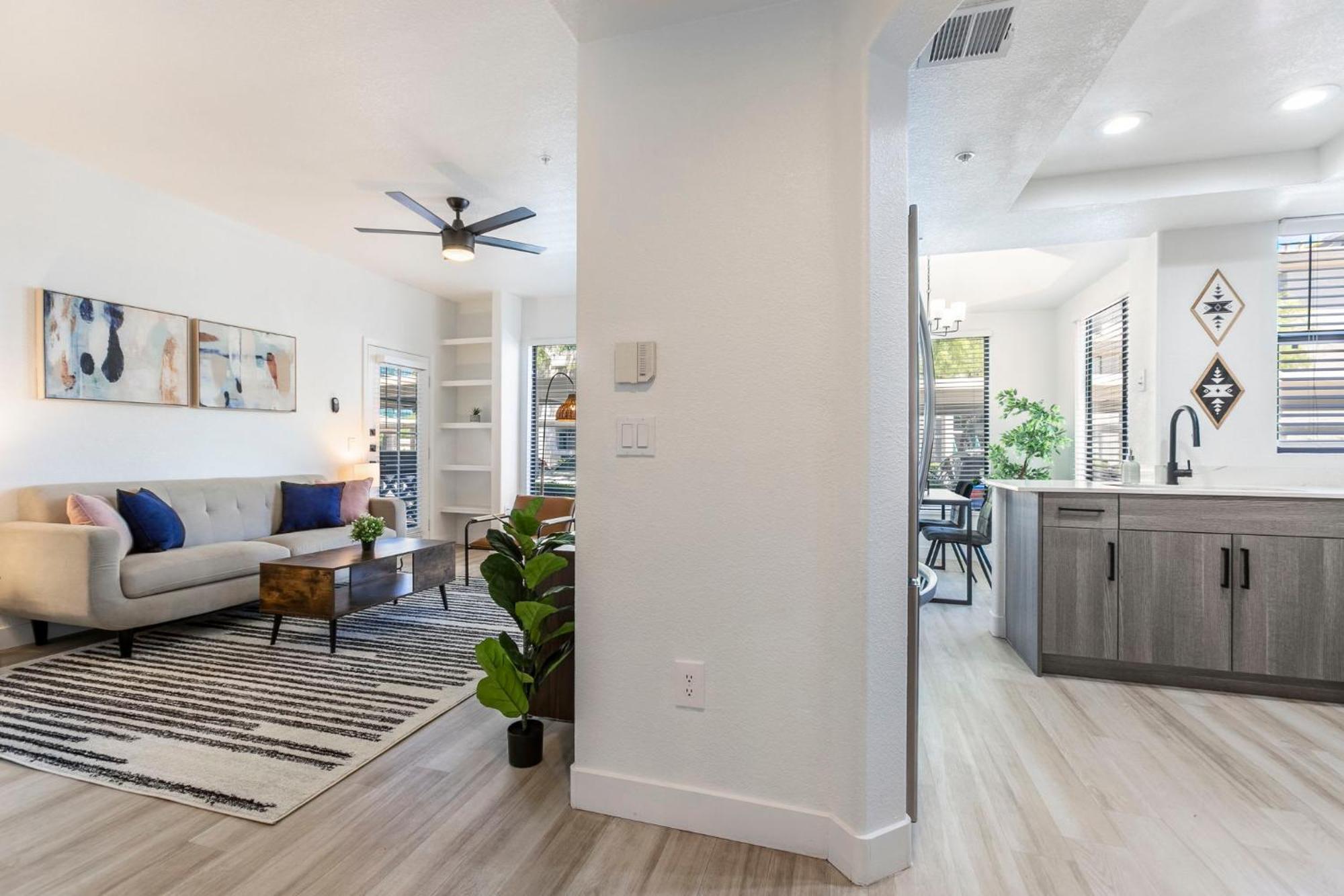 2br Cozysuites At Kierland Commons With Pool #02 * Scottsdale