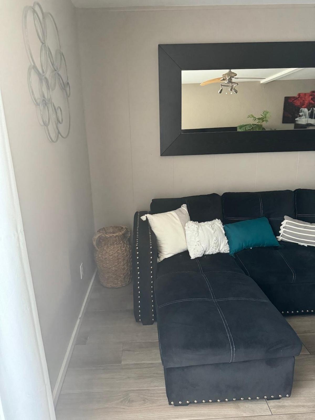 Old Town 2 Bedroom Gem! *