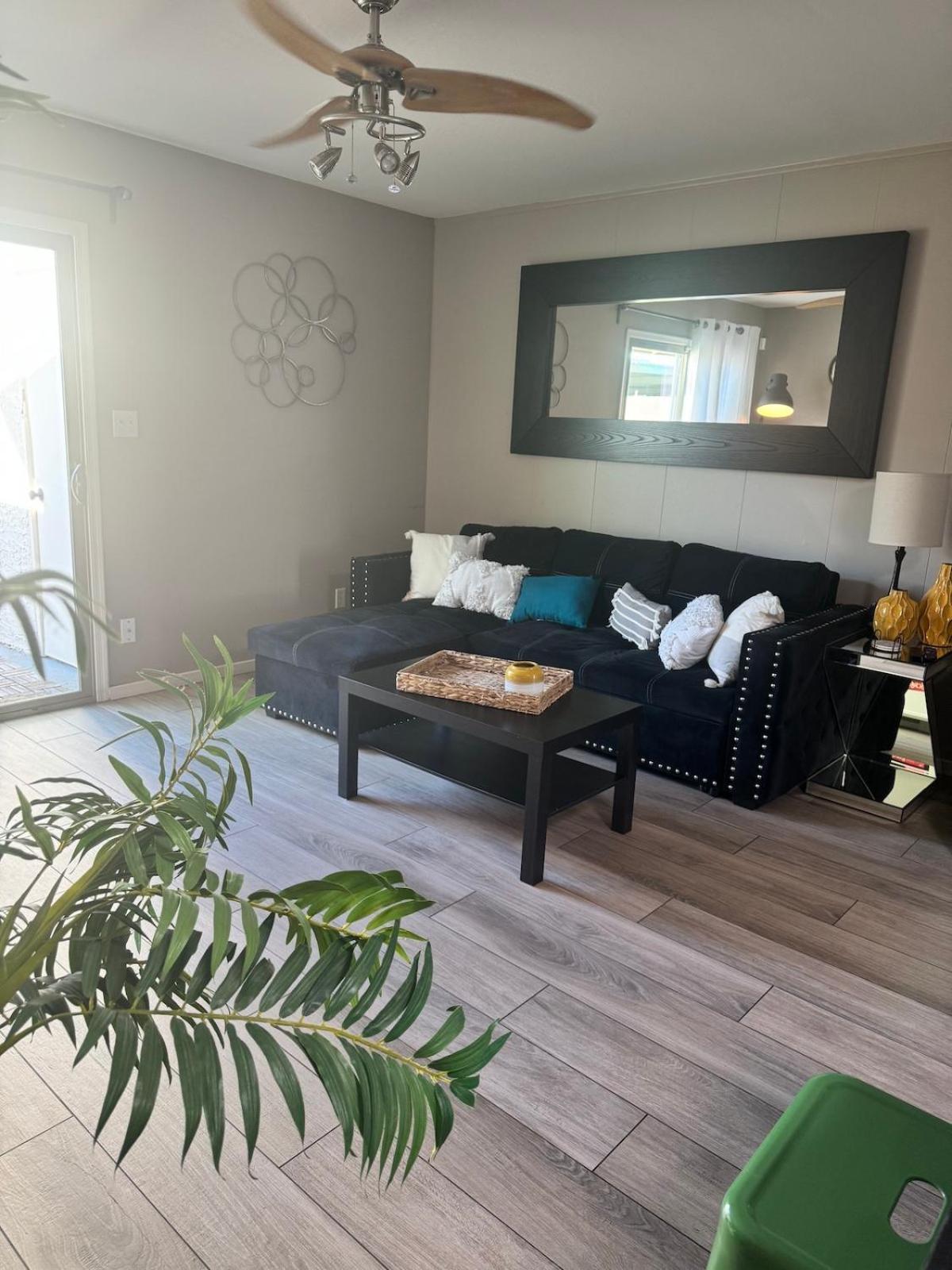 Old Town 2 Bedroom Gem!