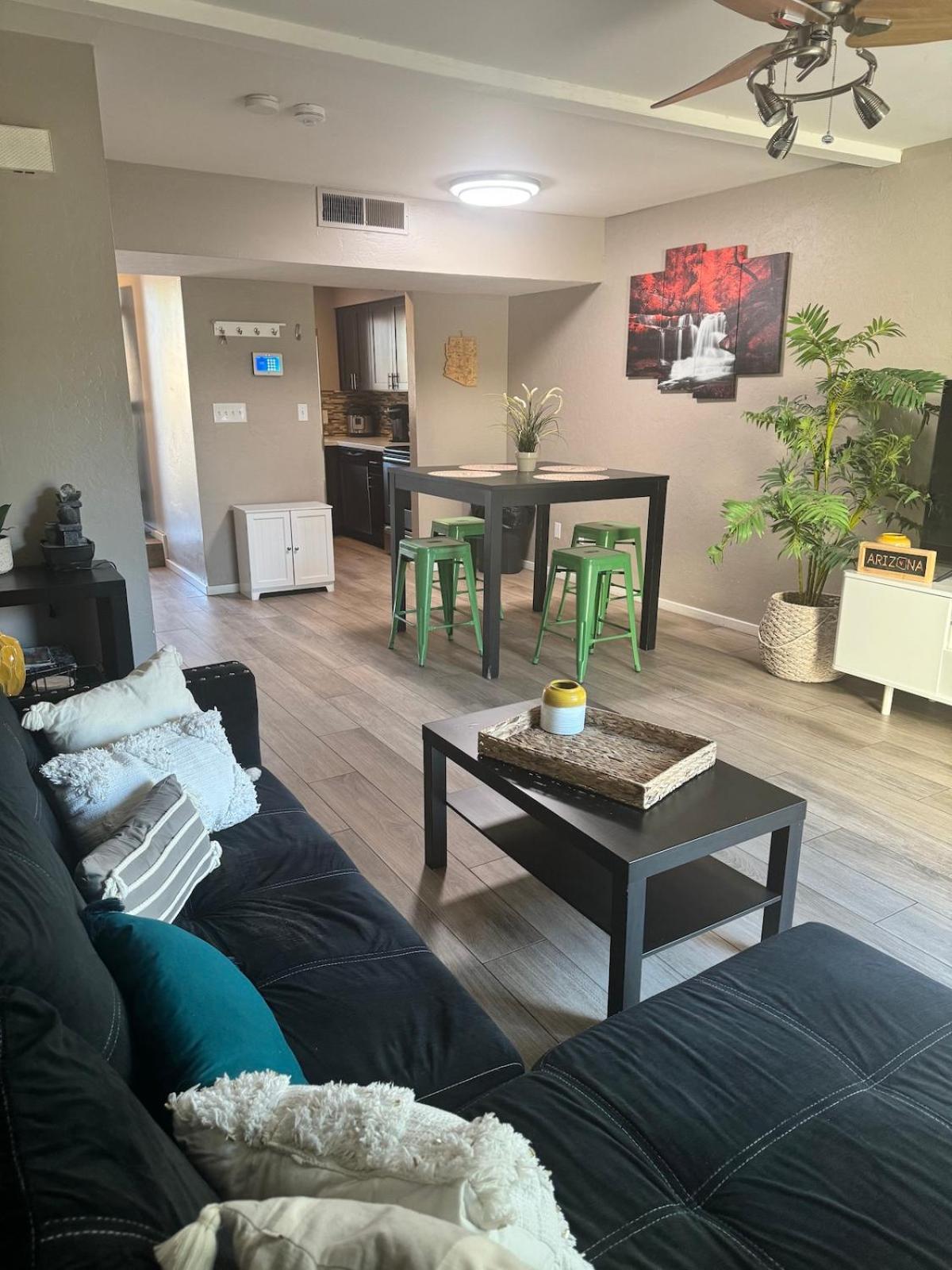 Apartment Old Town 2 Bedroom Gem! Scottsdale