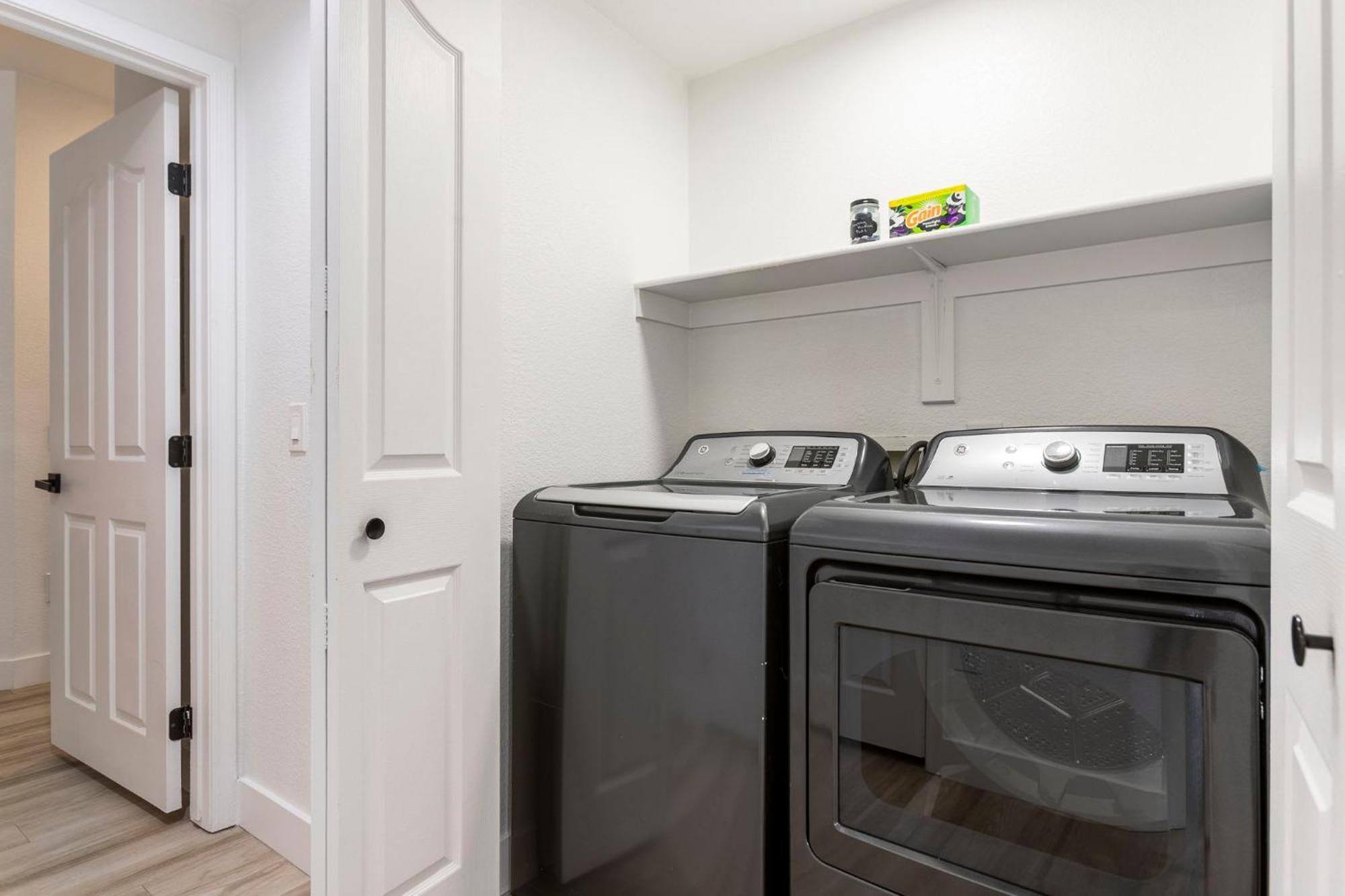 3br Cozysuites At Kierland Commons With Pool #12 *