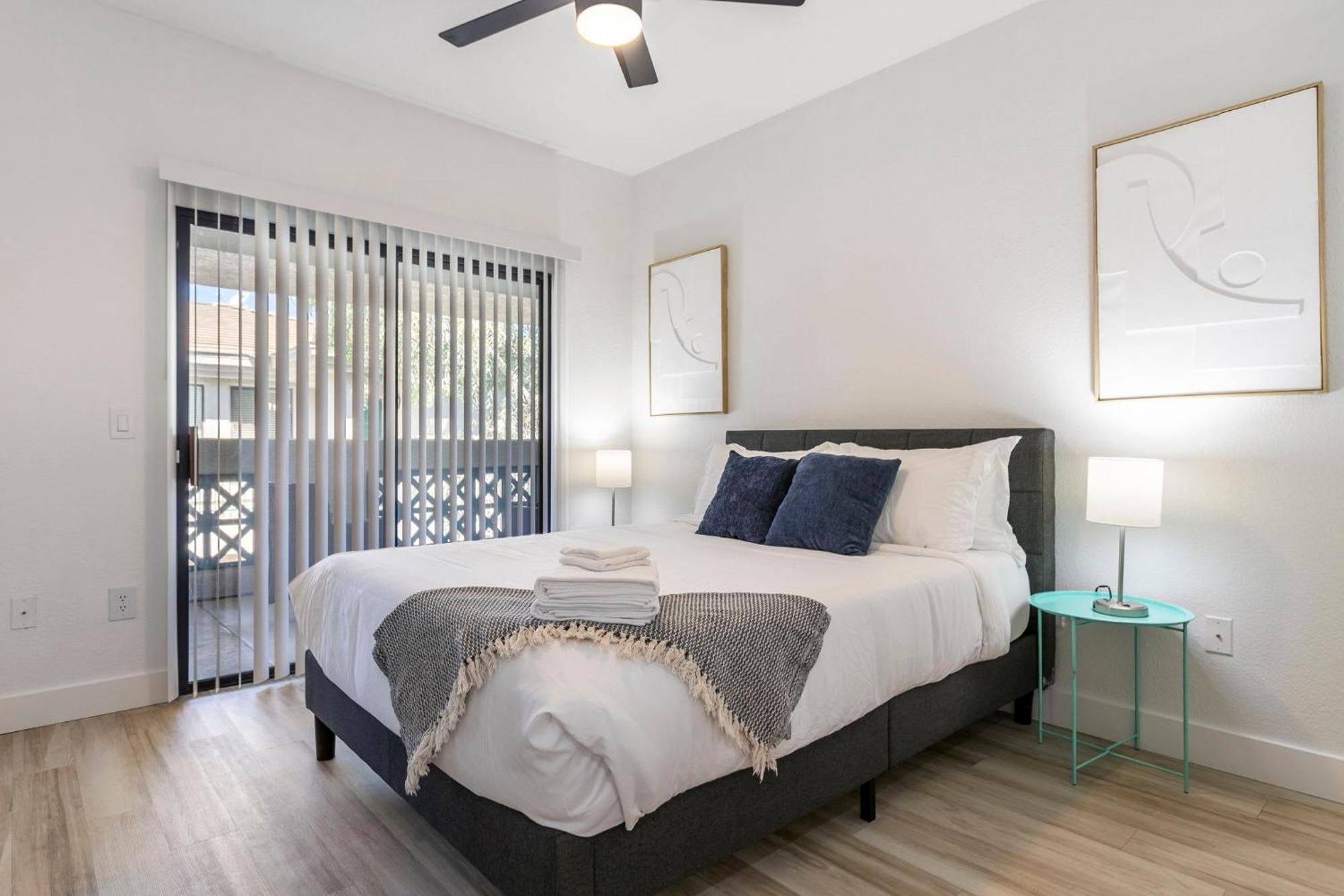 3br Cozysuites At Kierland Commons With Pool #12 *
