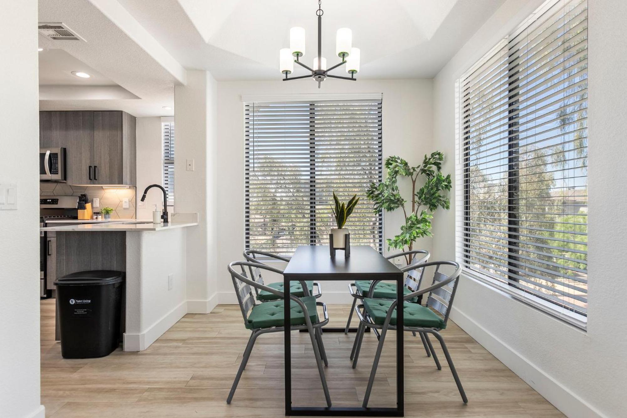 Apartment 3br Cozysuites At Kierland Commons With Pool #12 Scottsdale