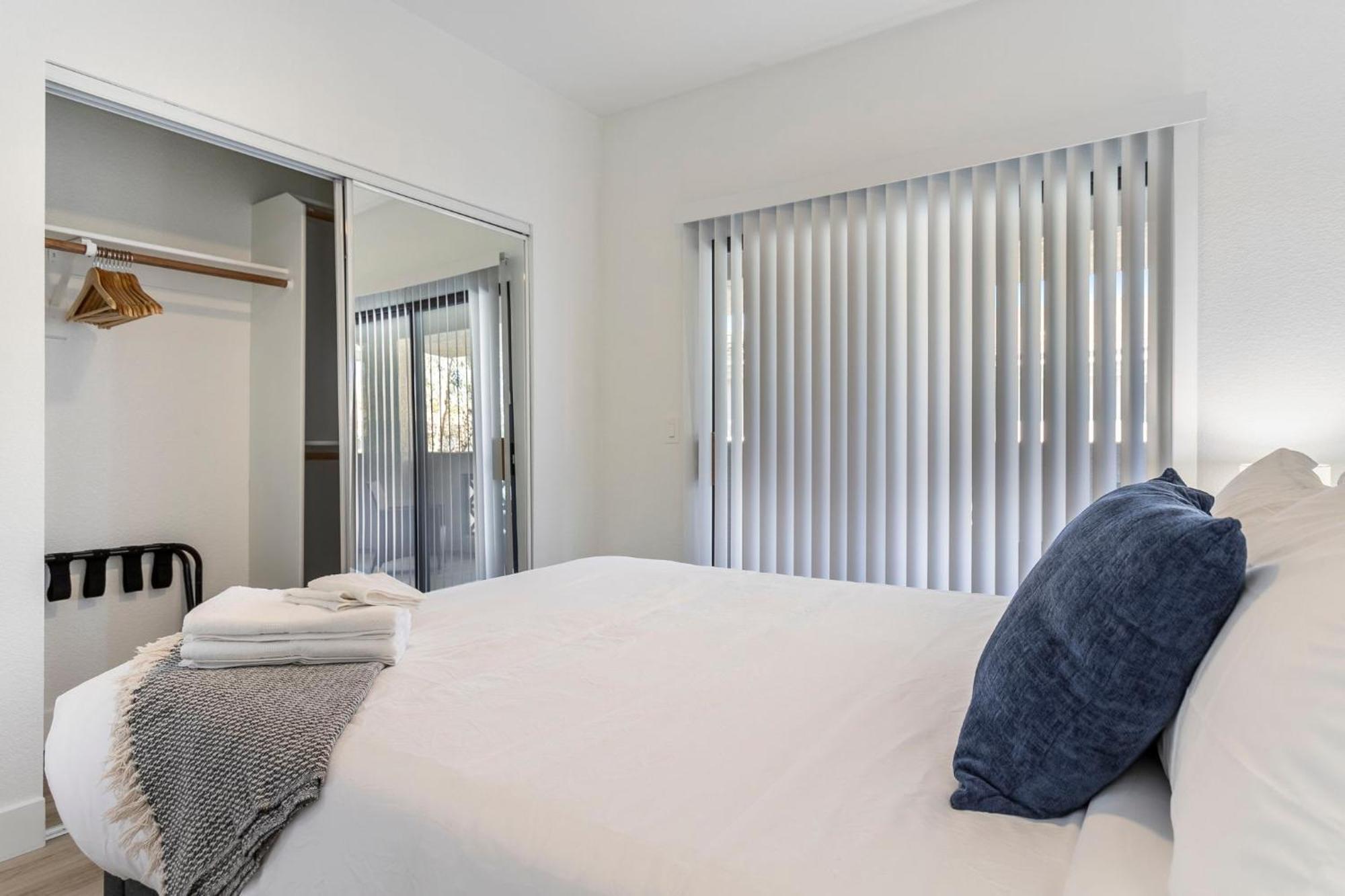 3br Cozysuites At Kierland Commons With Pool #12 Apartment *