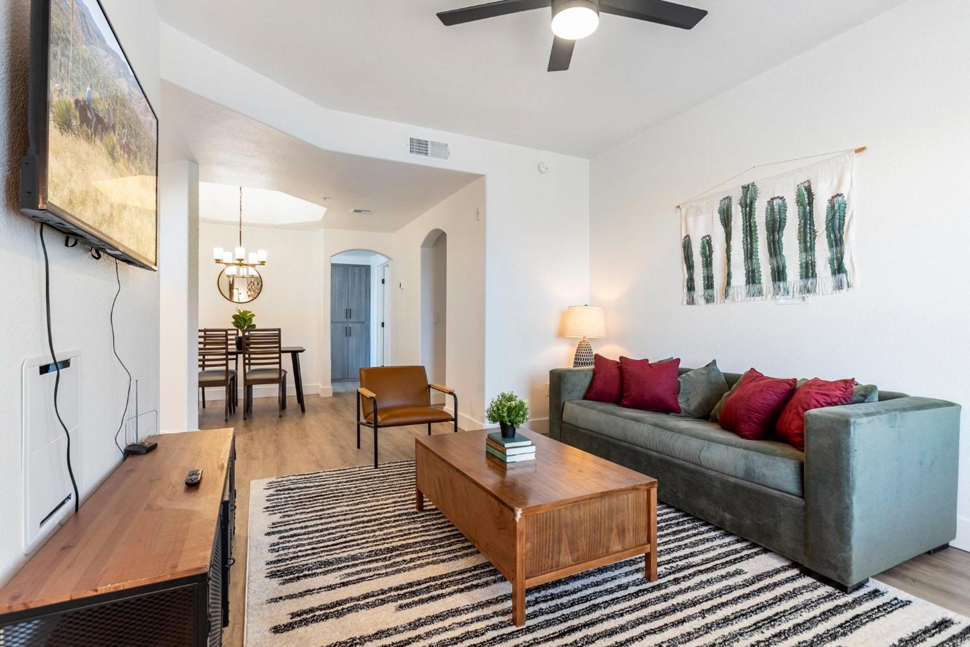 Apartment 2br Cozysuites At Kierland Commons With Pool #01 Scottsdale