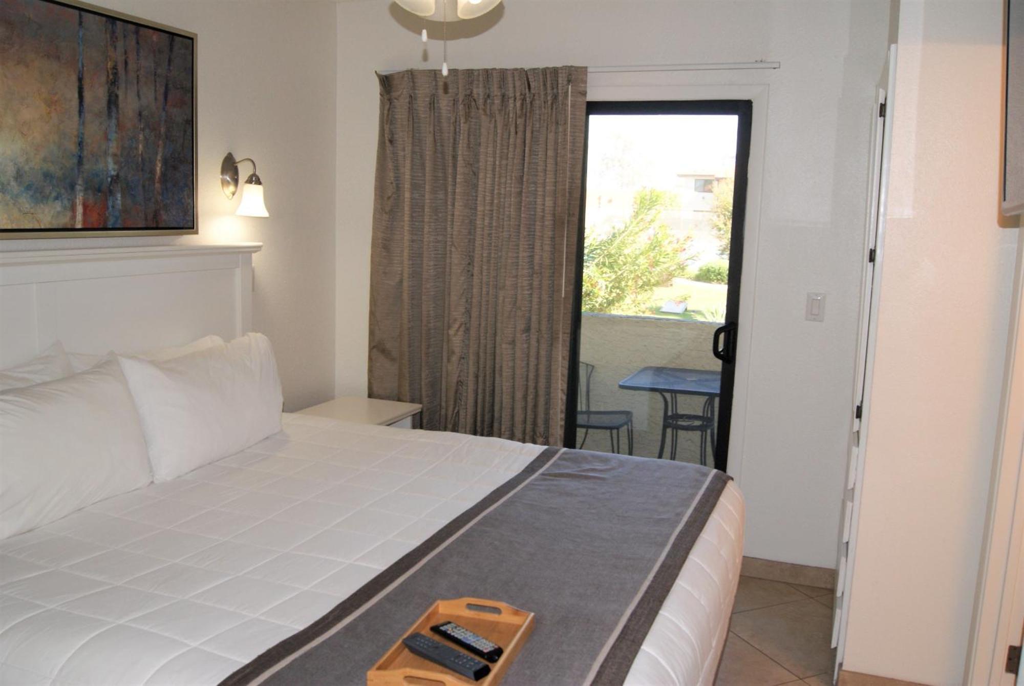 123 Fully Furnished 1br Suite-prime Location *