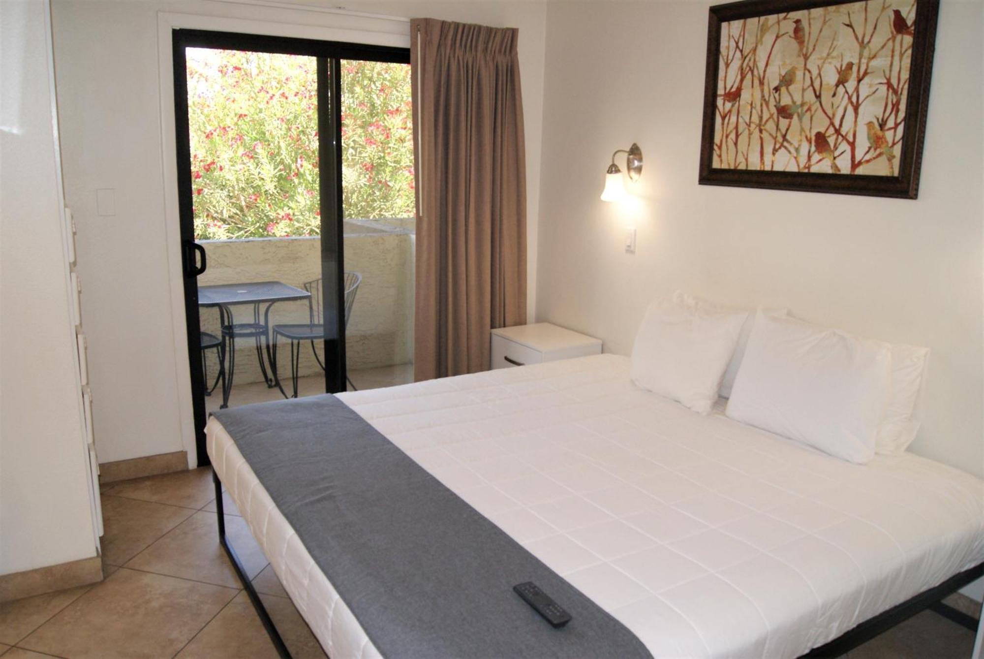 Apartment 126 Fully Furnished 1br Suite-prime Location Scottsdale