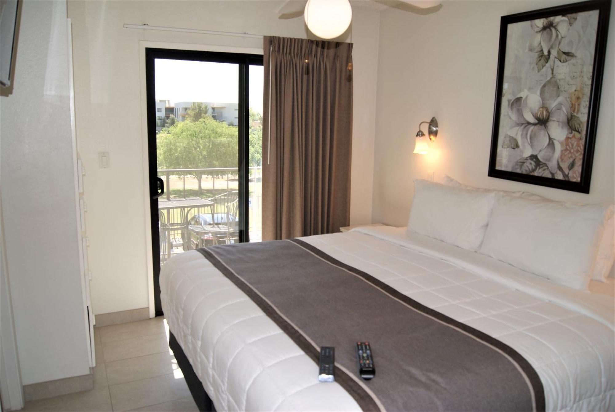 238- Fully Furnished, Wifi Included