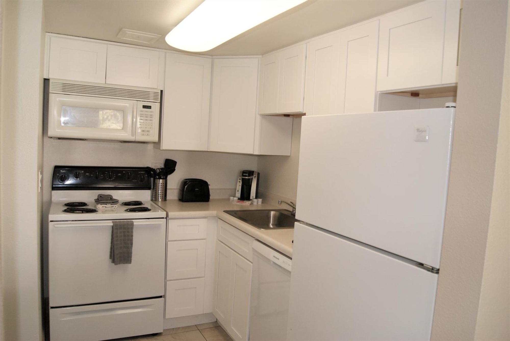 235 Fully Furnished 1br Suite-outdoor Pool Scottsdale