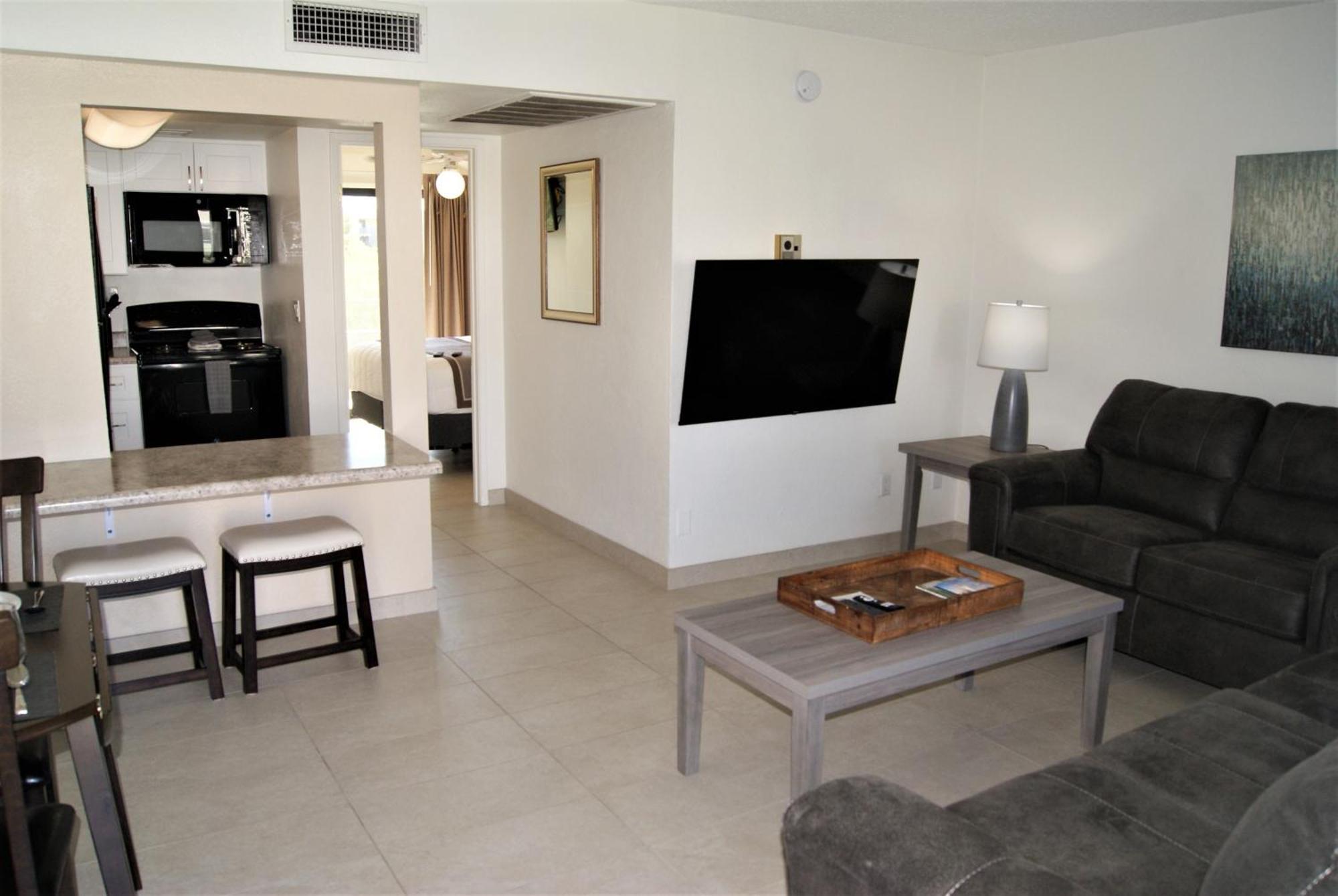 238- Fully Furnished, Wifi Included Apartment *