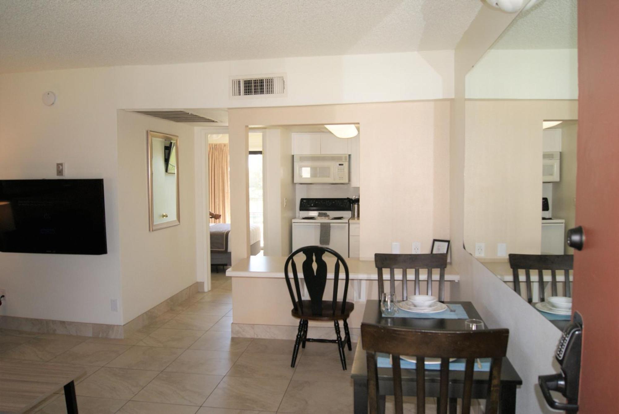 235 Fully Furnished 1br Suite-outdoor Pool