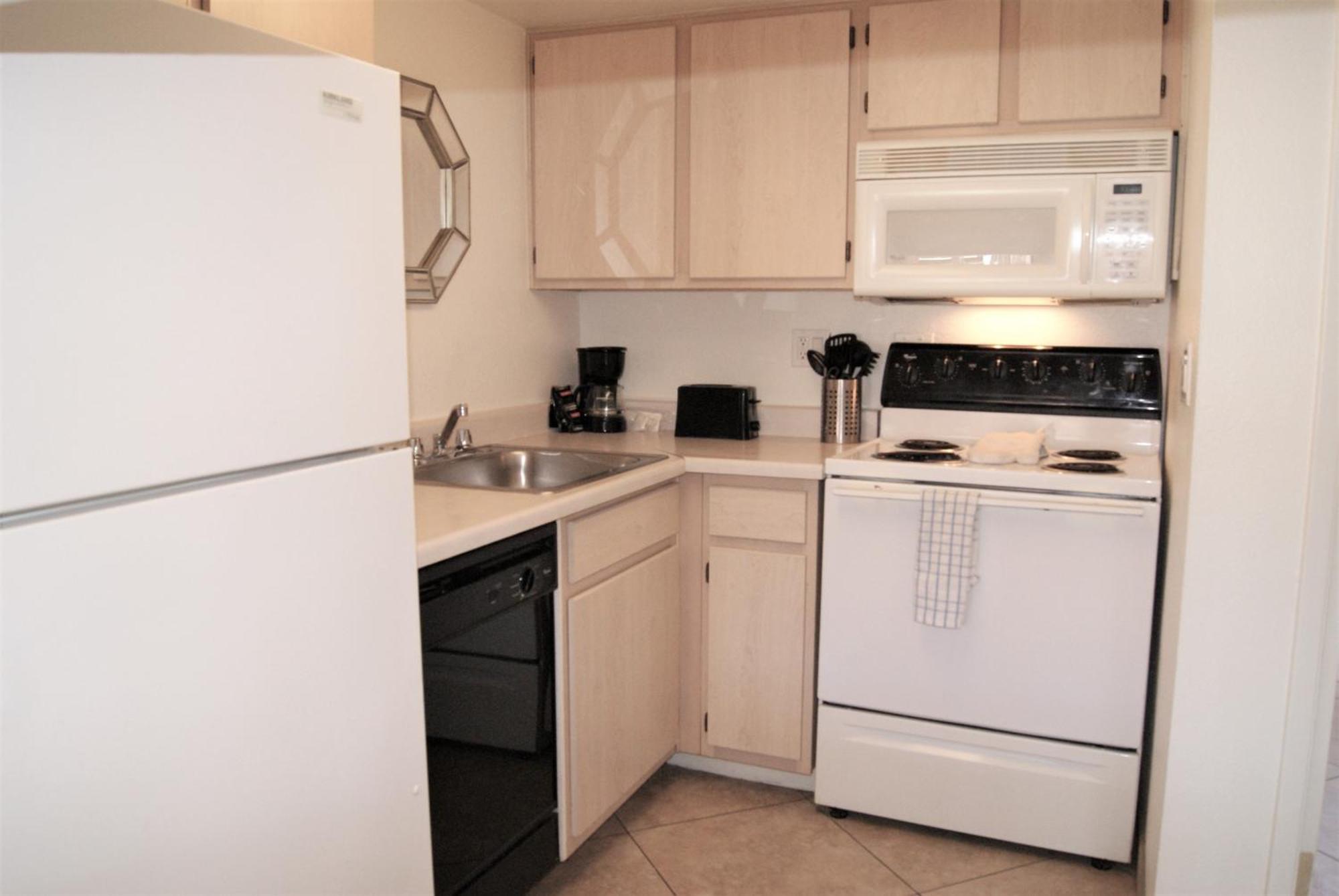 Apartment 126 Fully Furnished 1br Suite-prime Location