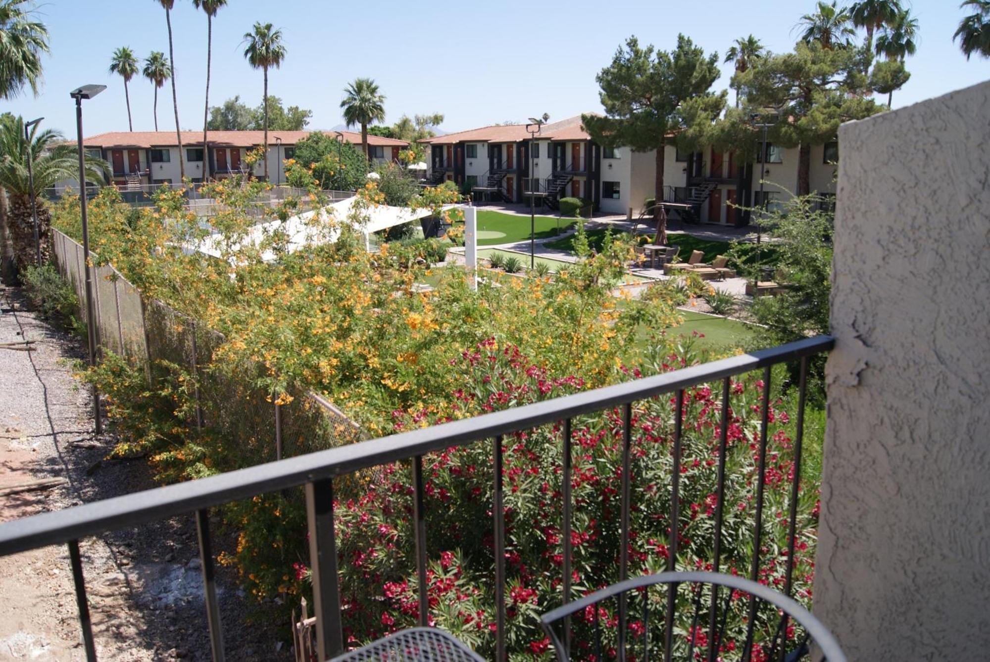 228 Fully Furnished, Wifi Included Apartment *