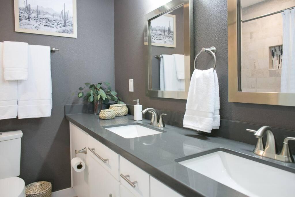 Luxury Oasis With Pool Sleeps 7 - Close To Old Town Holiday home