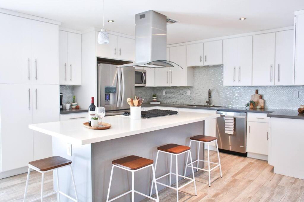 Luxury Oasis With Pool Sleeps 7 - Close To Old Town Holiday home Scottsdale
