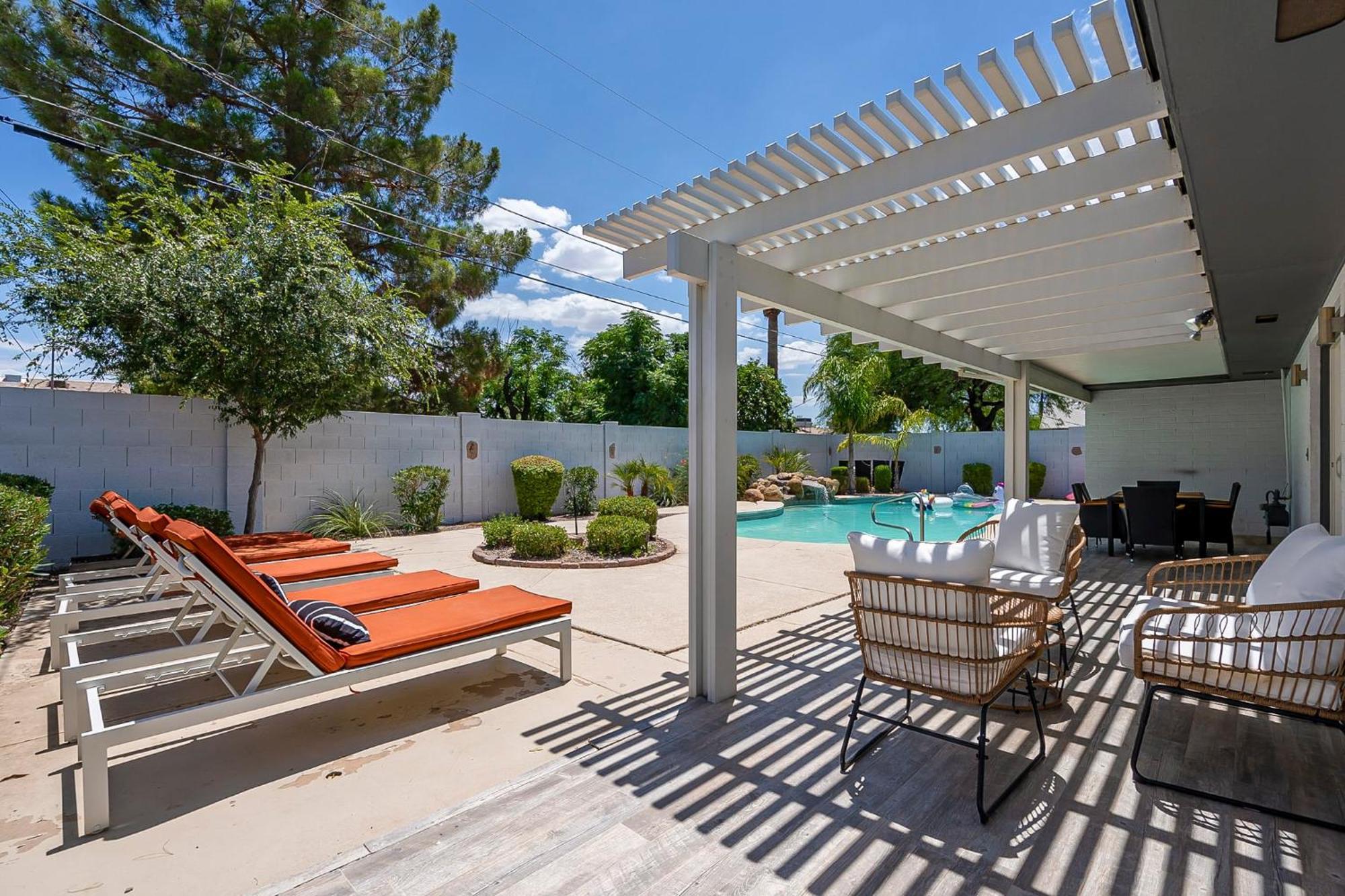 Luxury Oasis With Pool Sleeps 7 - Close To Old Town