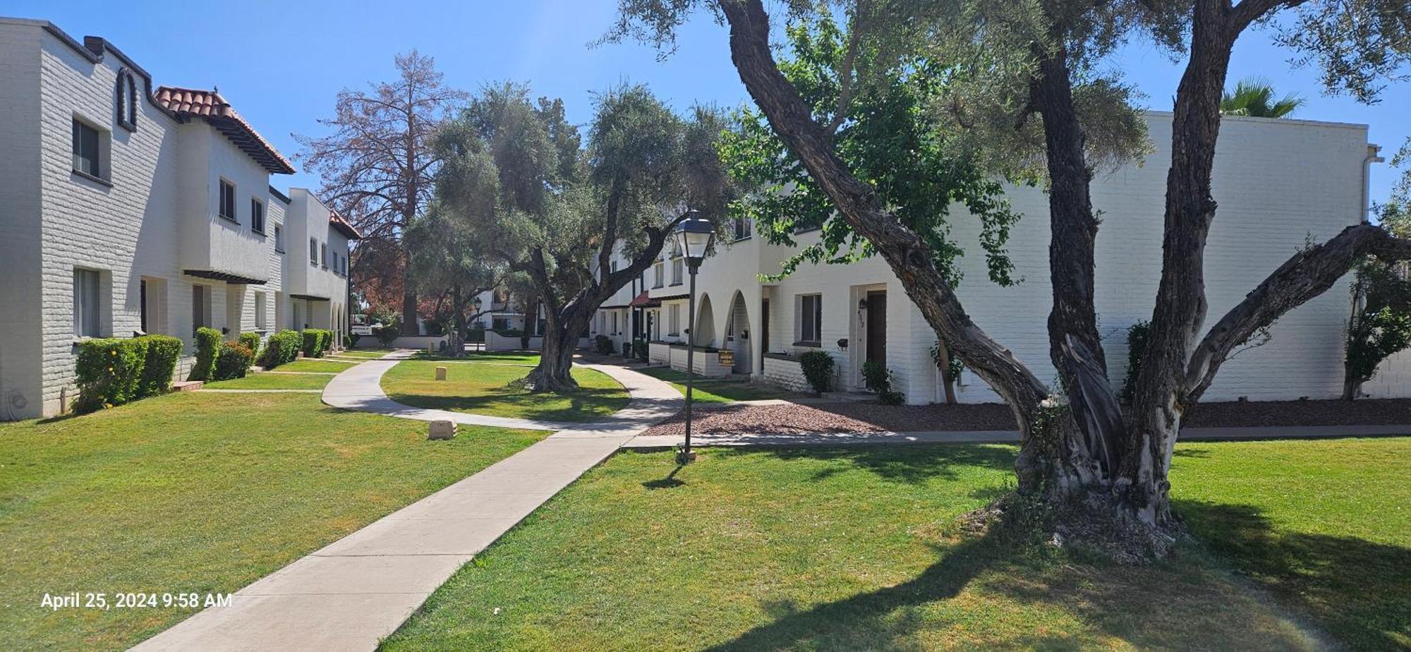 Refreshing Pool Old Town 4 Bdr 3 Full Baths Scottsdale