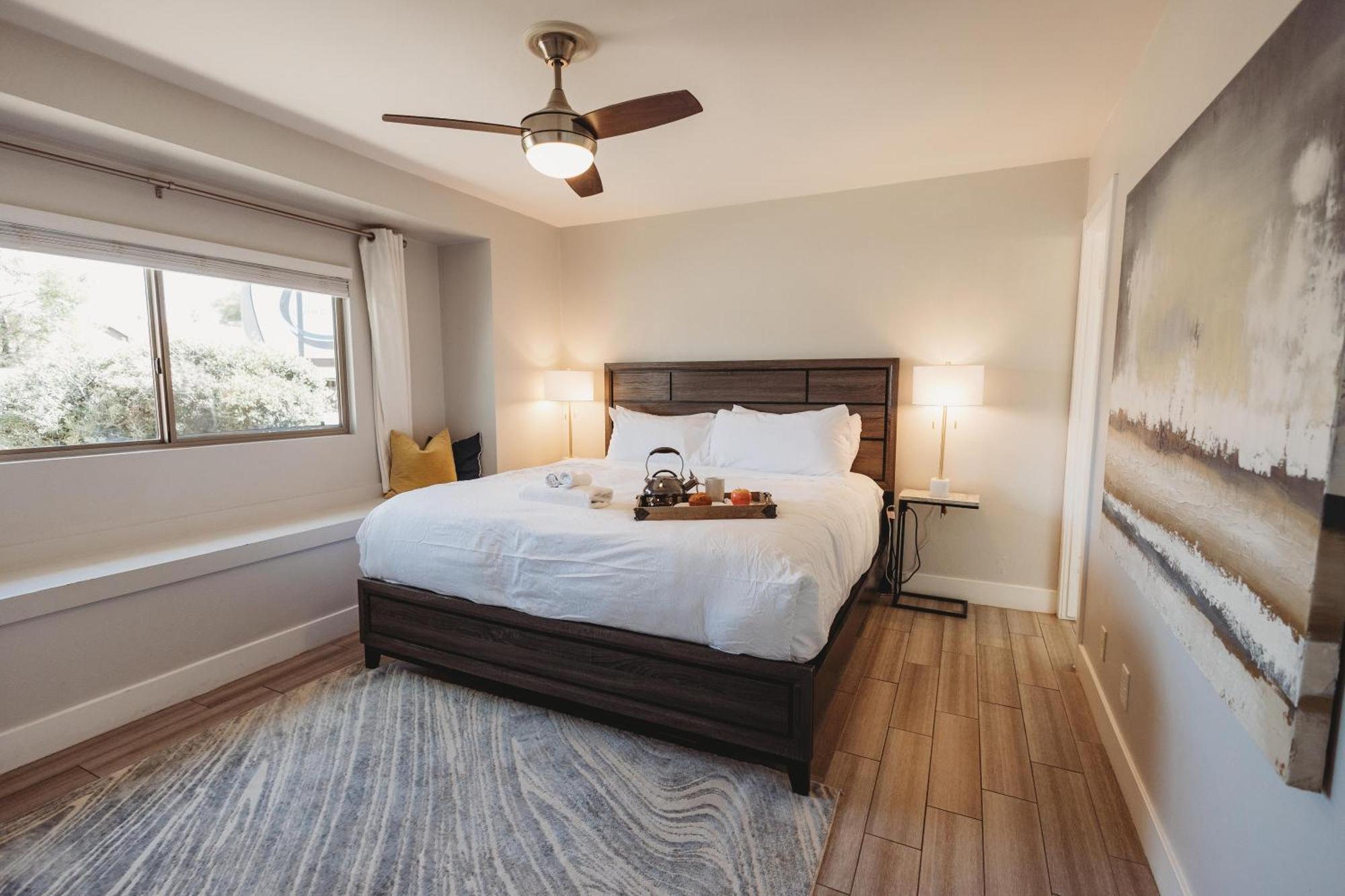 Sunkiss - Backyard Oasis - Old Town Holiday home *