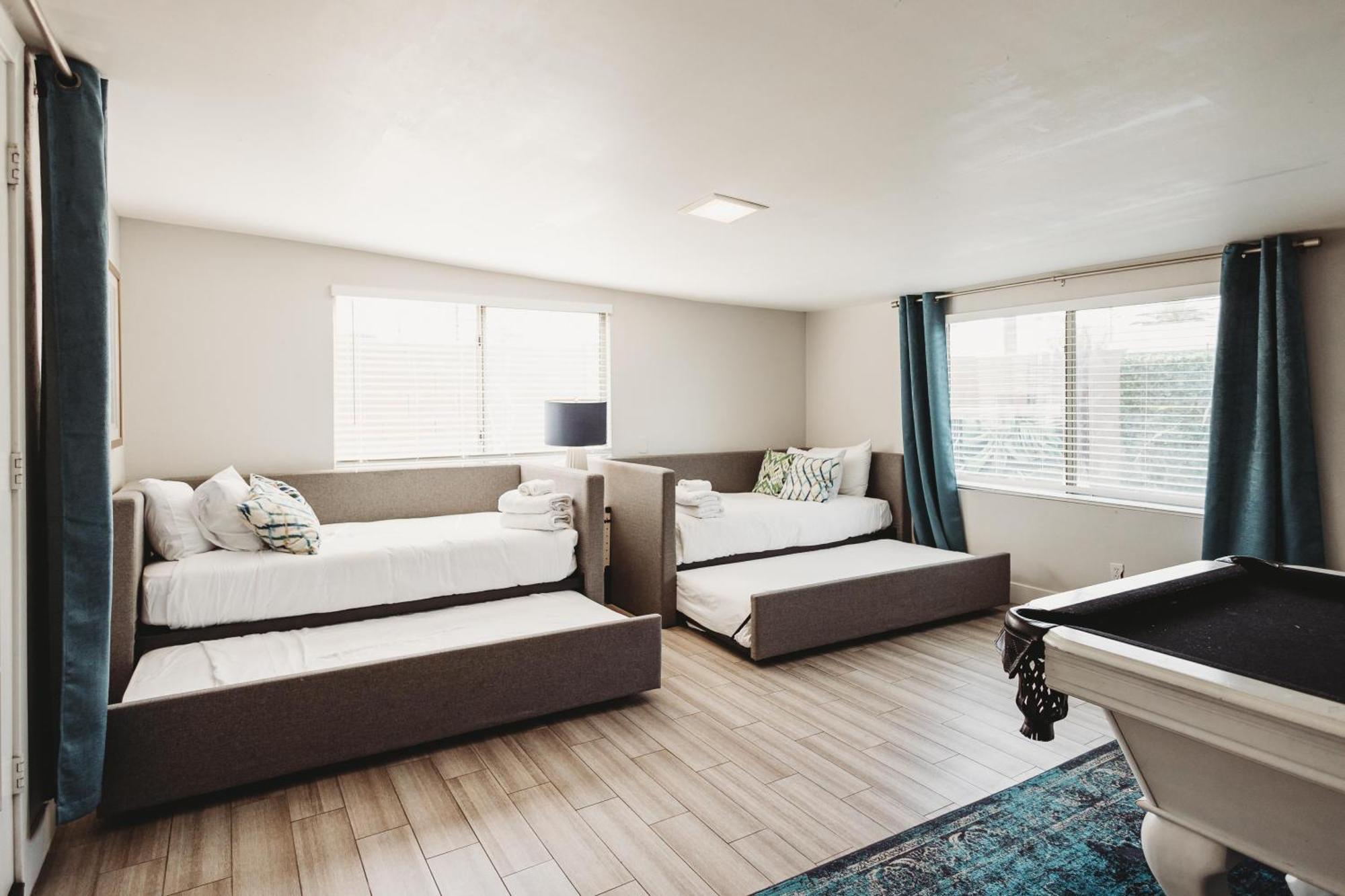 Holiday home Sunkiss - Backyard Oasis - Old Town *