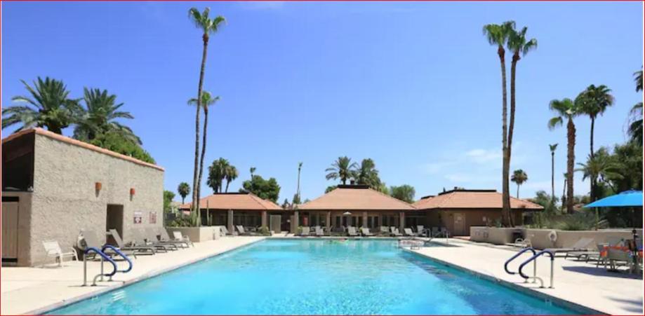 Apartment Swim, Hike, Golf, Shop, View Golfers Frm Ur Patio. Scottsdale