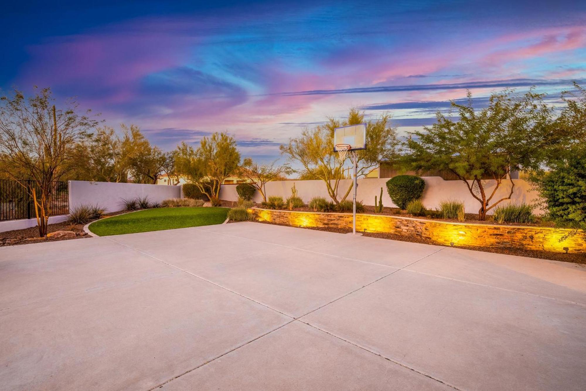 Luxury Estate, Heated Pool, Spa, Game Room, * Scottsdale