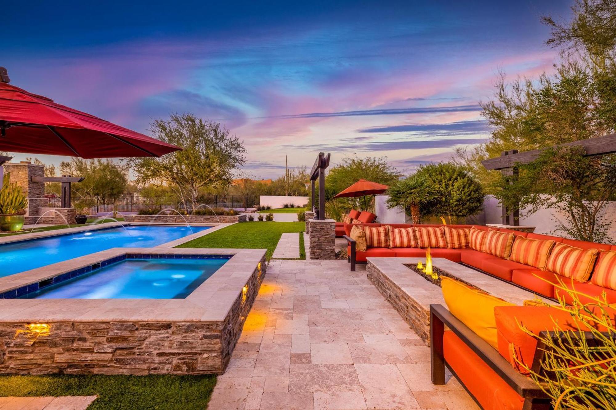 Villa Luxury Estate, Heated Pool, Spa, Game Room,