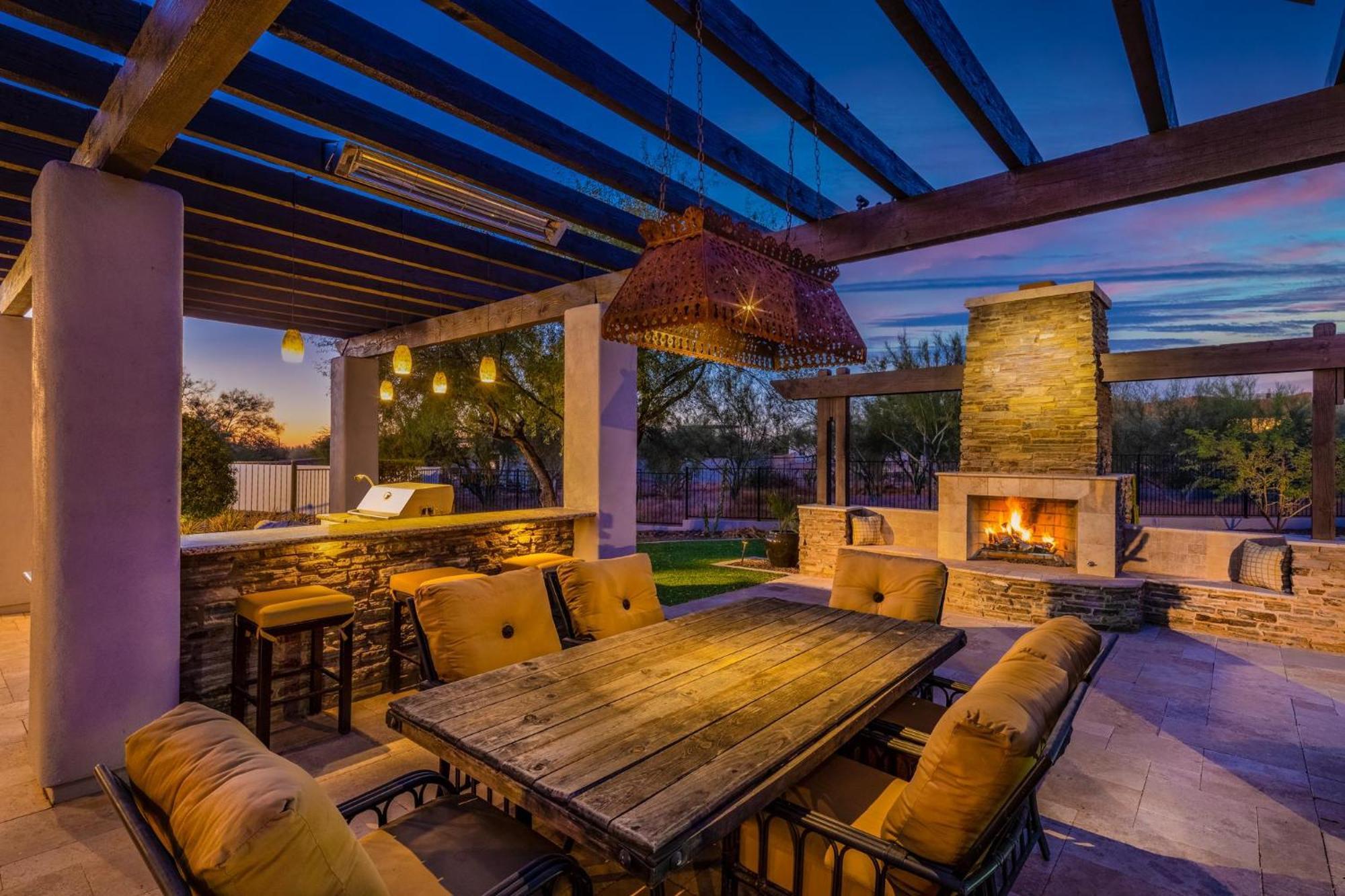 Luxury Estate, Heated Pool, Spa, Game Room, Villa *