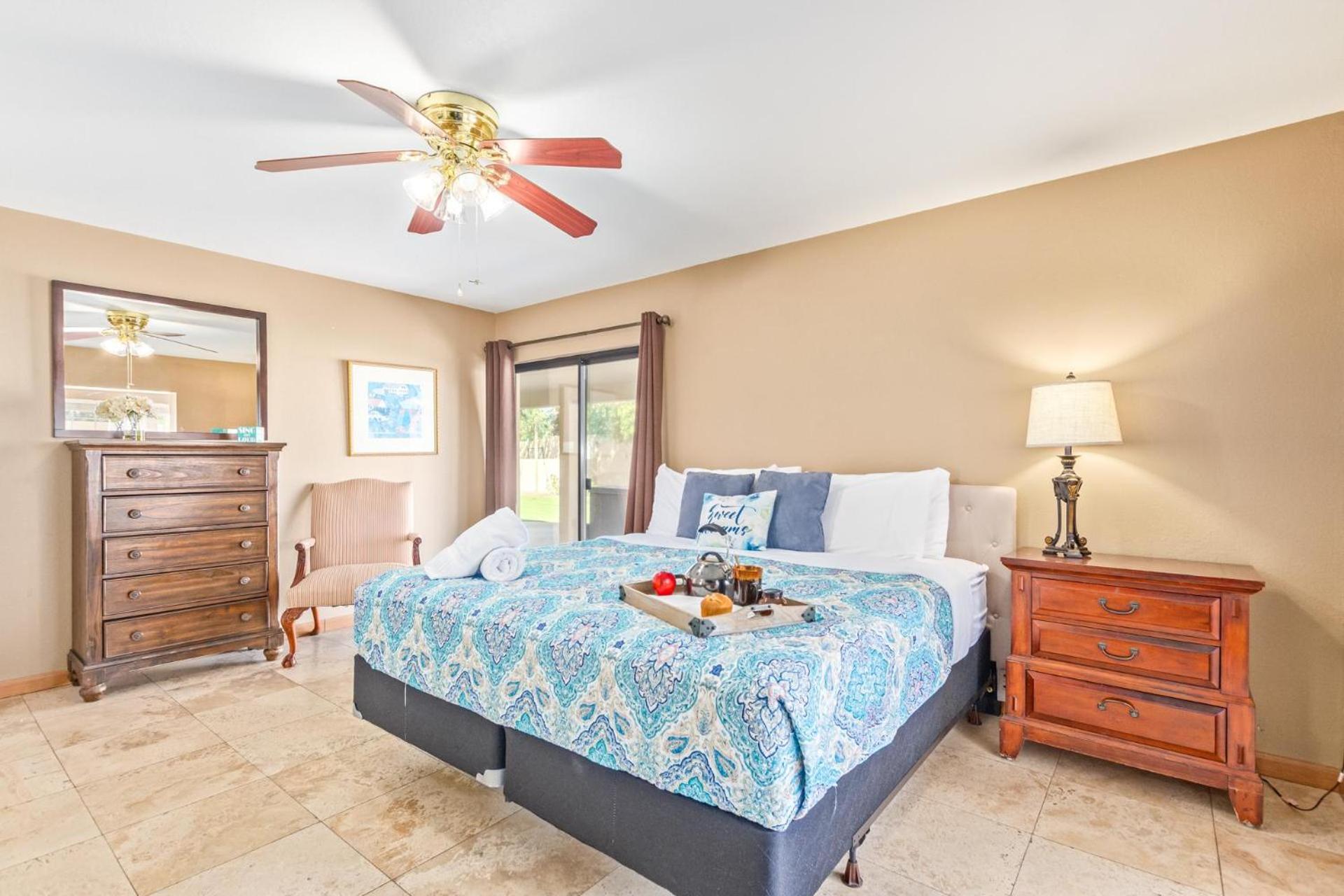 Palace Palms & Play -sports Court-pool-mini Golf Holiday home *