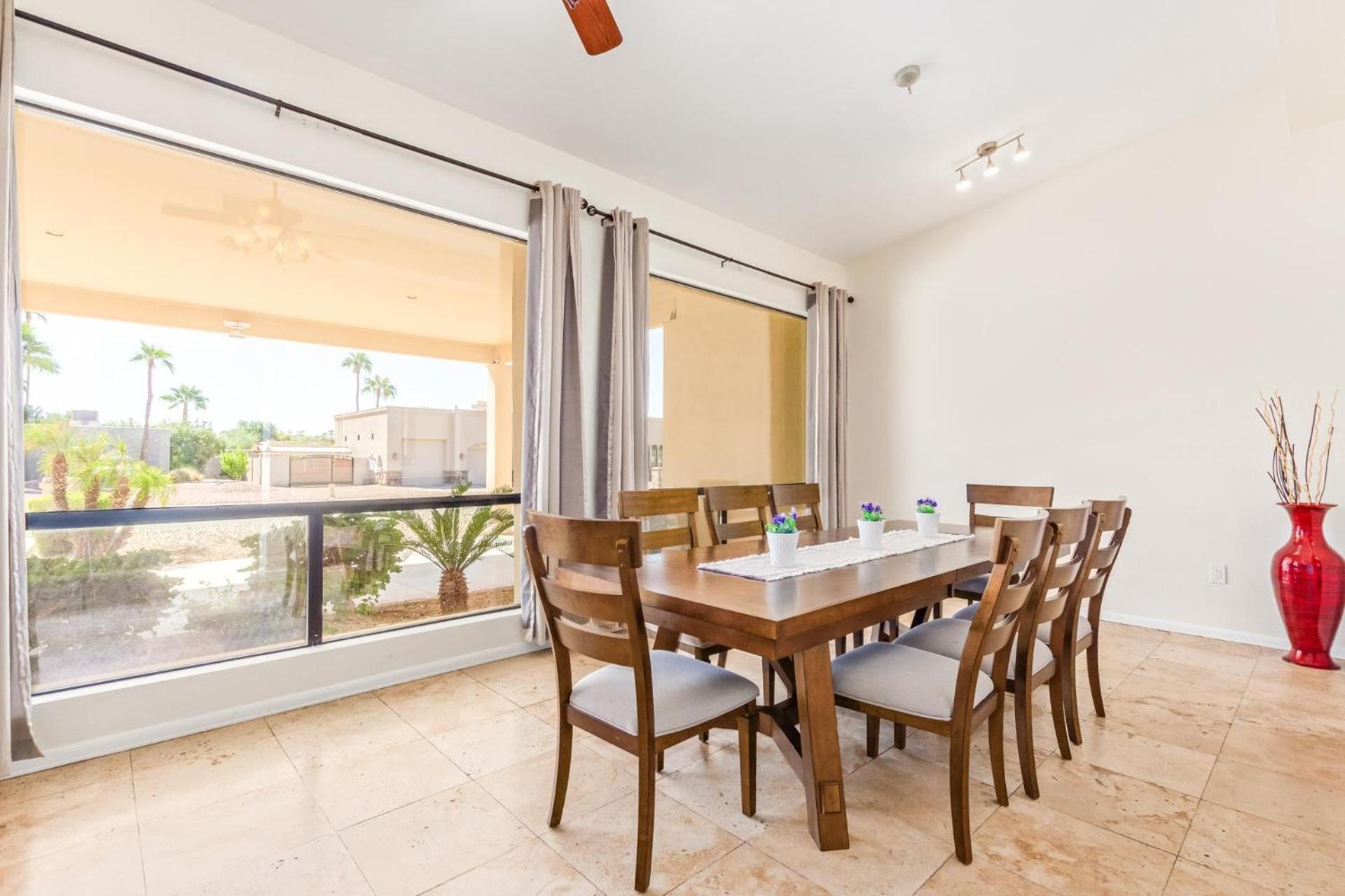Palace Palms & Play -sports Court-pool-mini Golf Holiday home