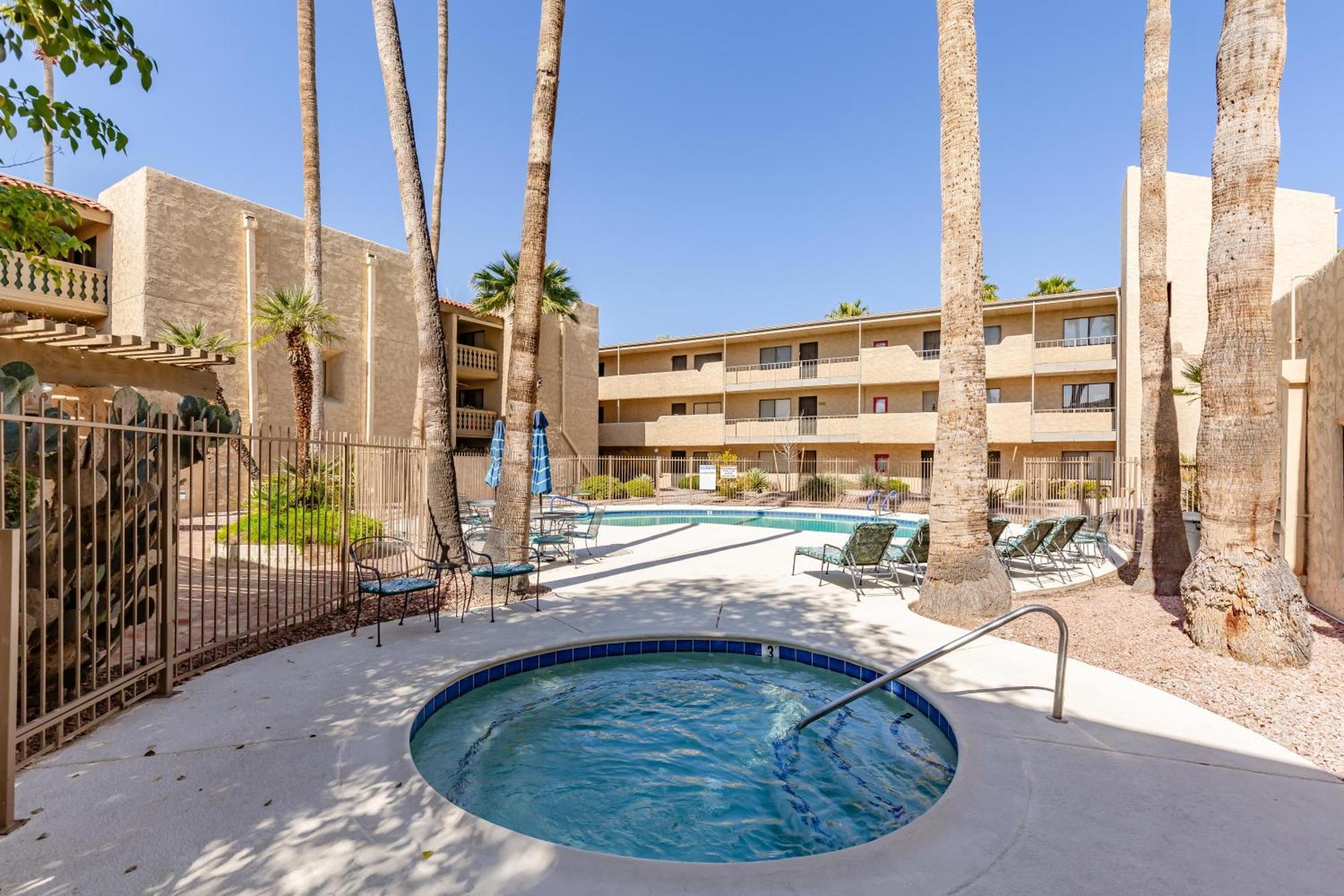 Holiday home Chic Condo-walk To Old Town Scottsdale