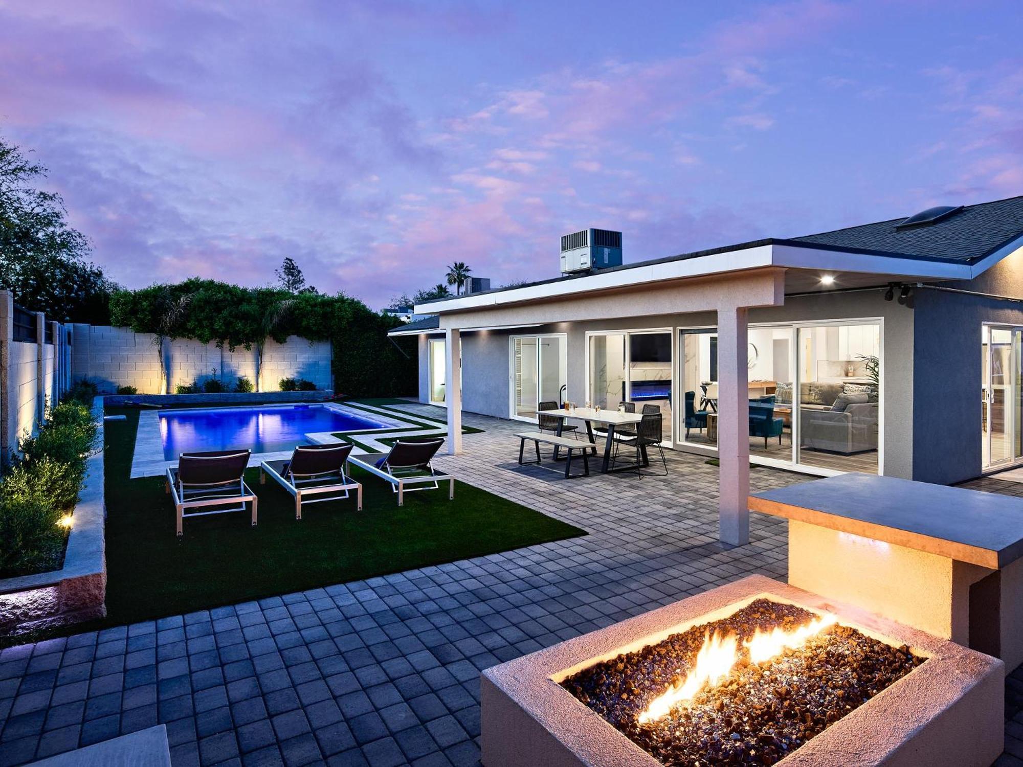 Desert Daze - Pool Heat Available - Fire Pit & Canal Access * Scottsdale