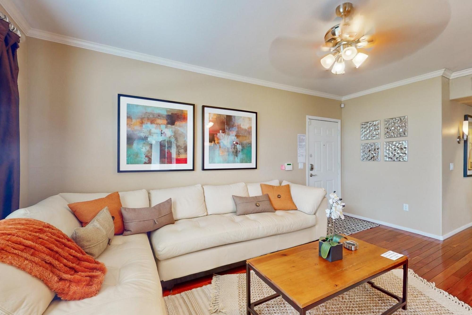 The Signature Unit & Breezy Desert Retreat *