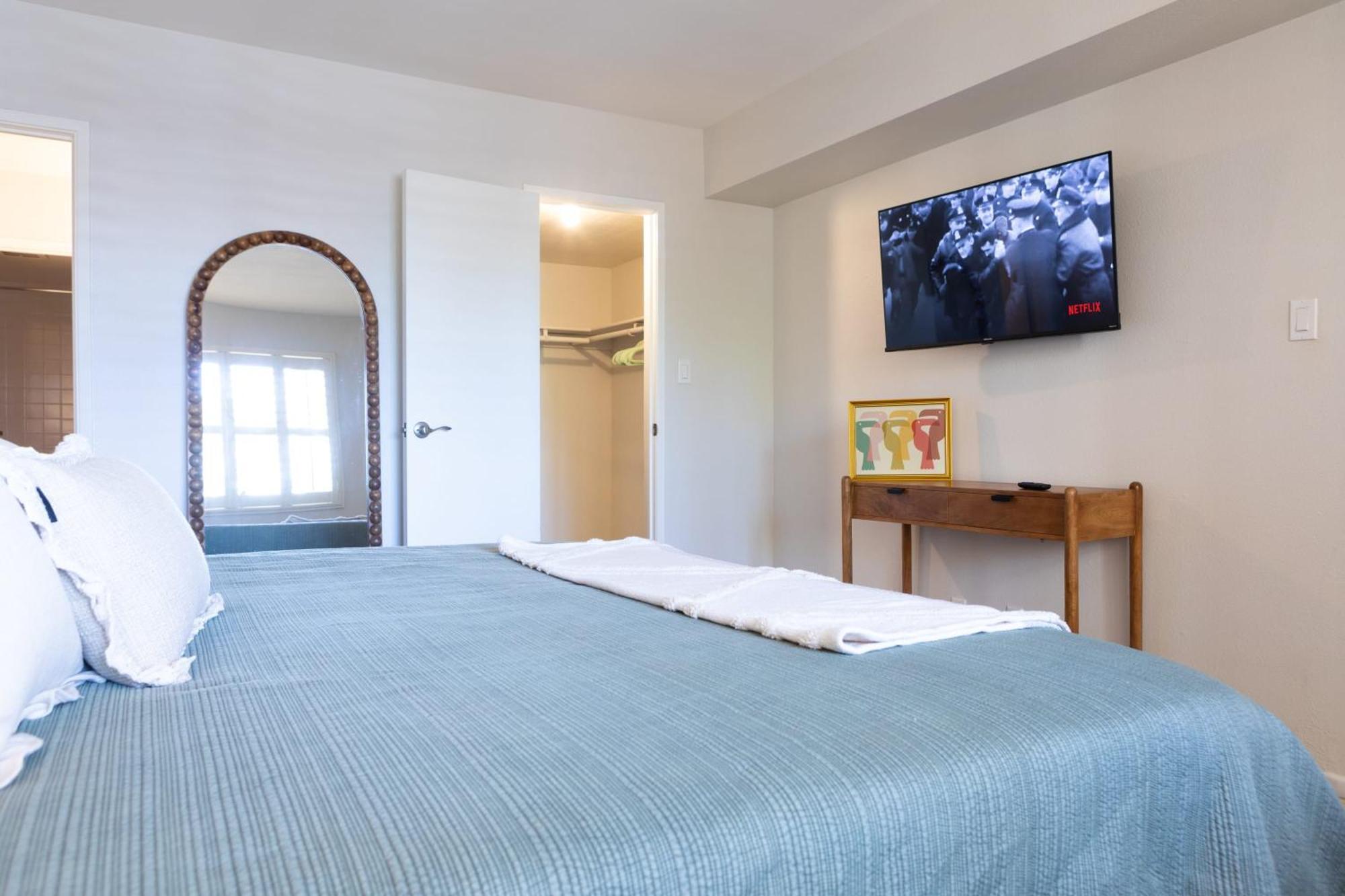 Chic With Heated Pool And Old Town Holiday home Scottsdale