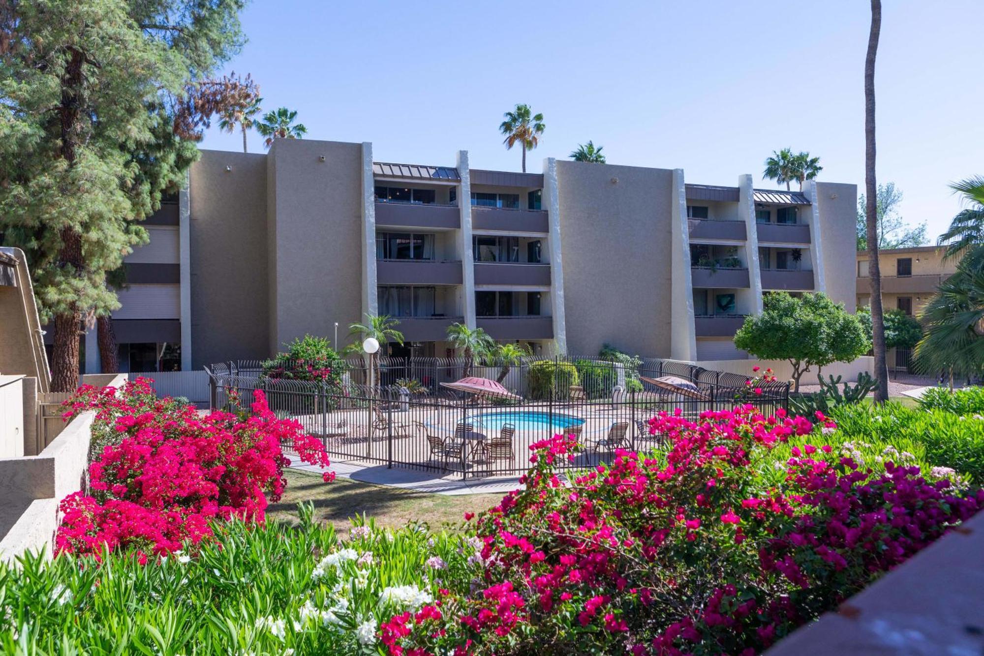Holiday home Chic With Heated Pool And Old Town Scottsdale