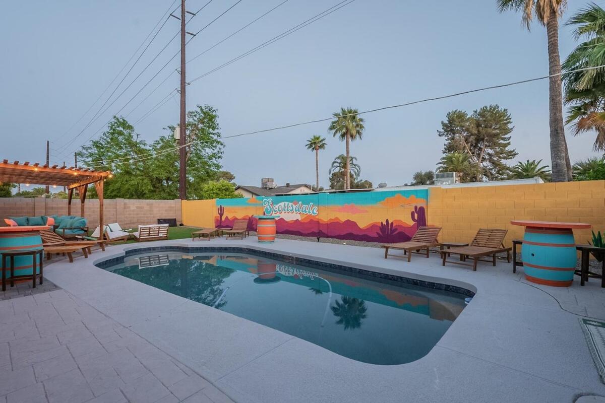 Sleeps 10 With Pool New Everything * Scottsdale