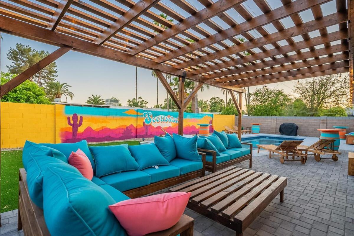 Holiday home Sleeps 10 With Pool New Everything *