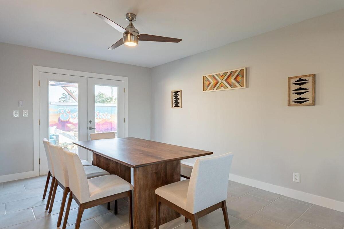 Sleeps 10 With Pool New Everything *