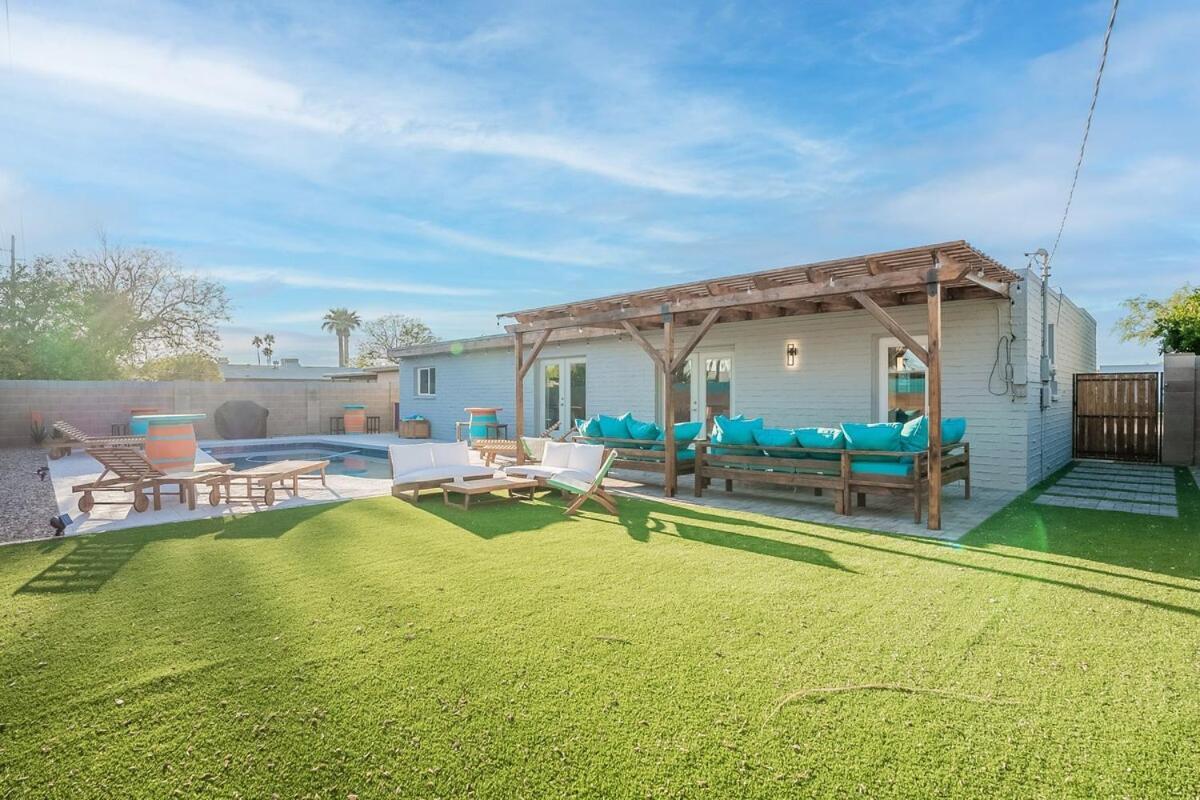 Holiday home Sleeps 10 With Pool New Everything