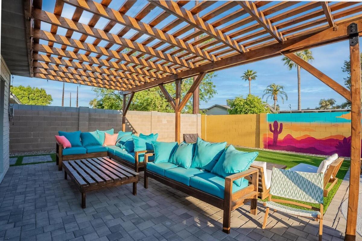 Sleeps 10 With Pool New Everything Holiday home *