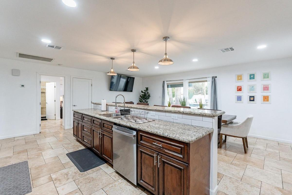 Luxury Old Town W Hot Tub Holiday home *