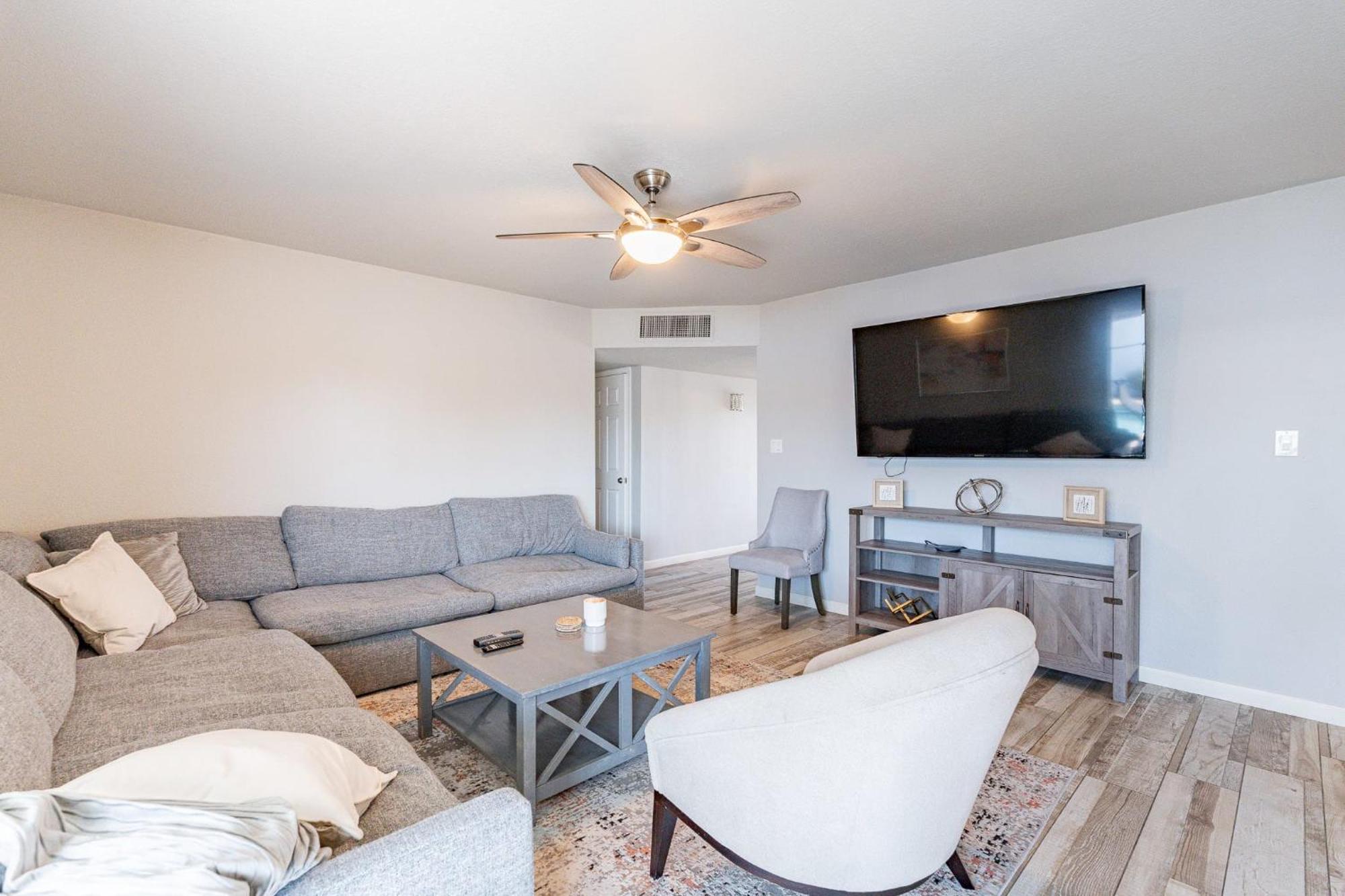 Holiday home Complimentary Heated Pool Close To Oldtown3br *
