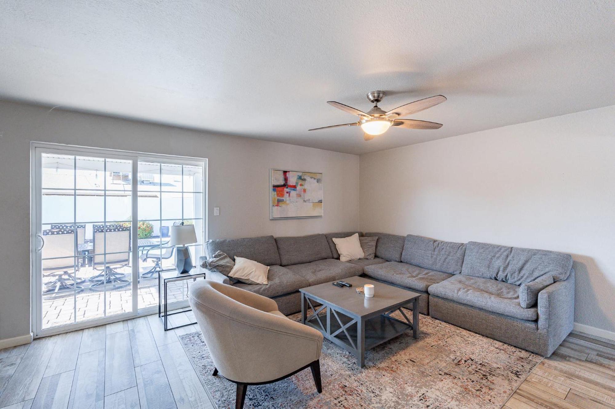 Complimentary Heated Pool Close To Oldtown3br Scottsdale