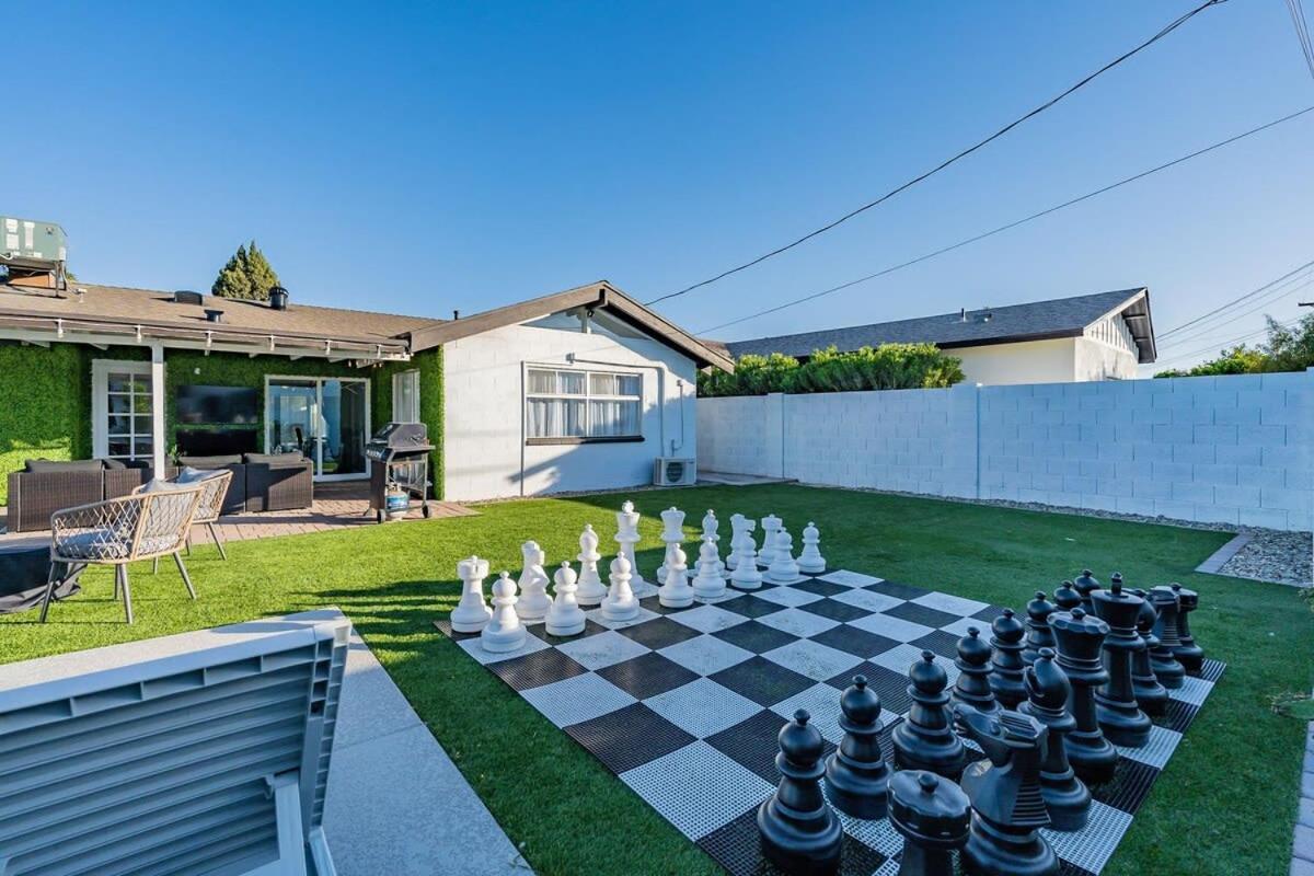Holiday home Lux Oasis Pool Hot Tub Sleeps 12 *