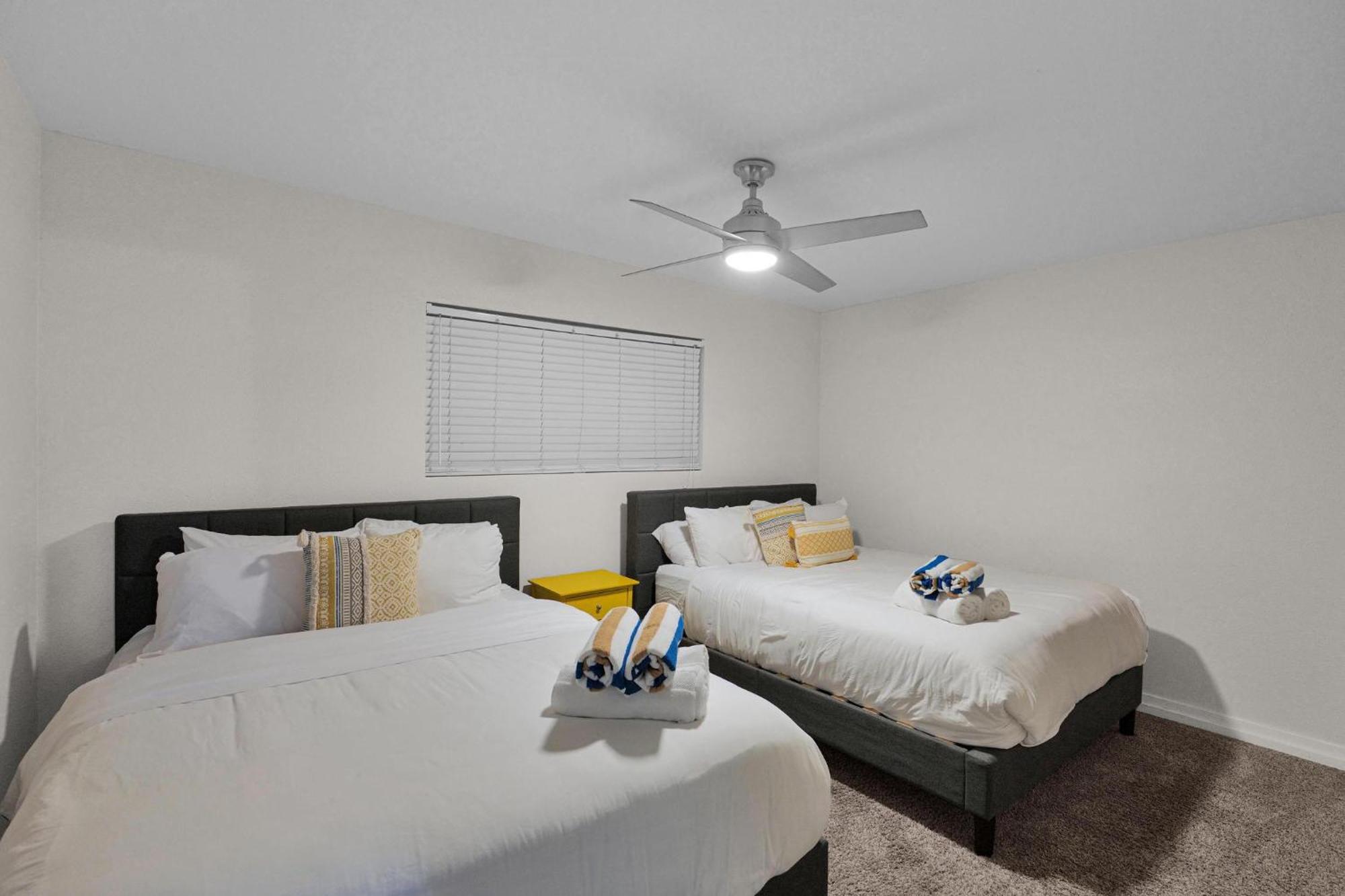 Sunkist Sanctuary In Holiday home *