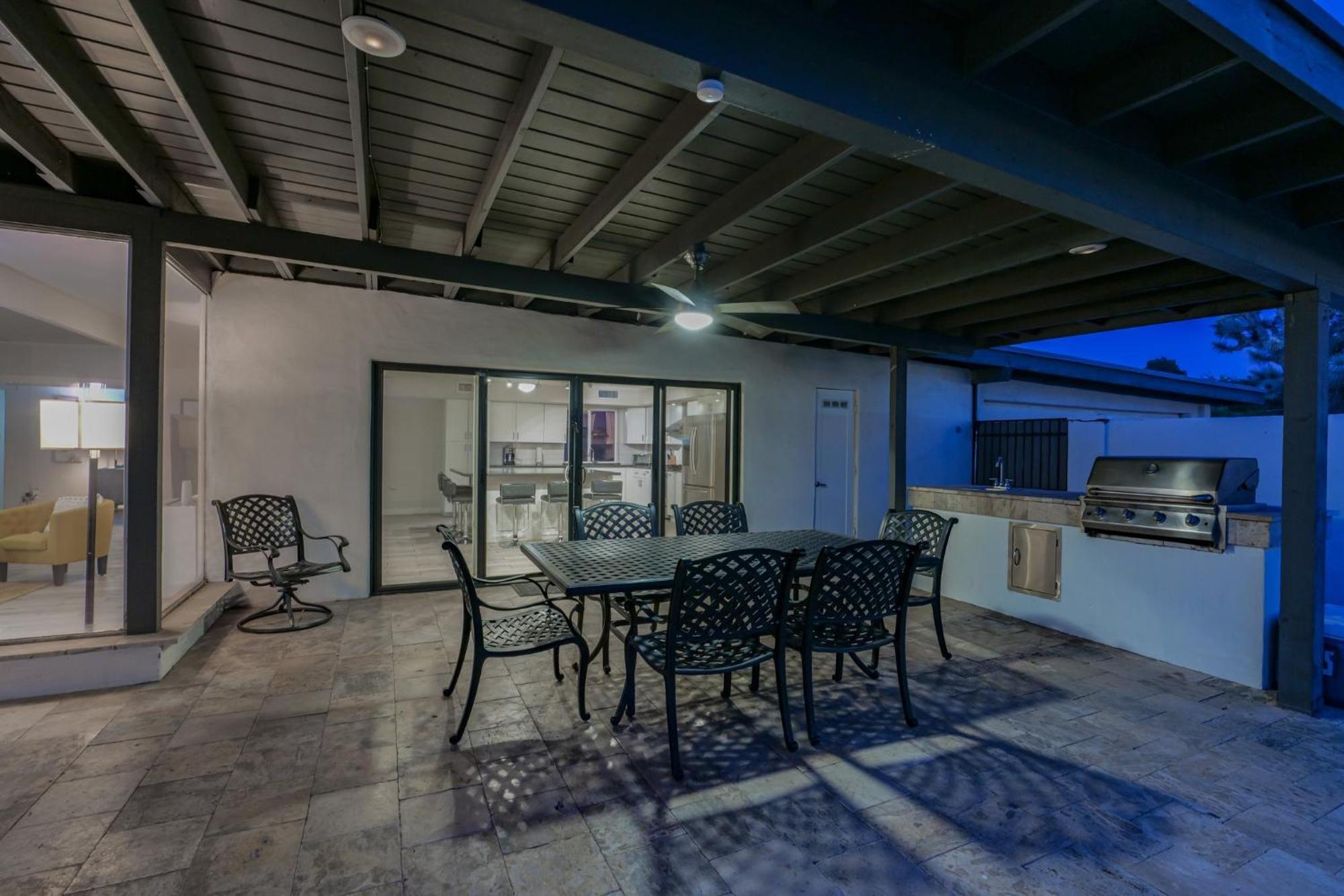 Sunkist Sanctuary In Holiday home