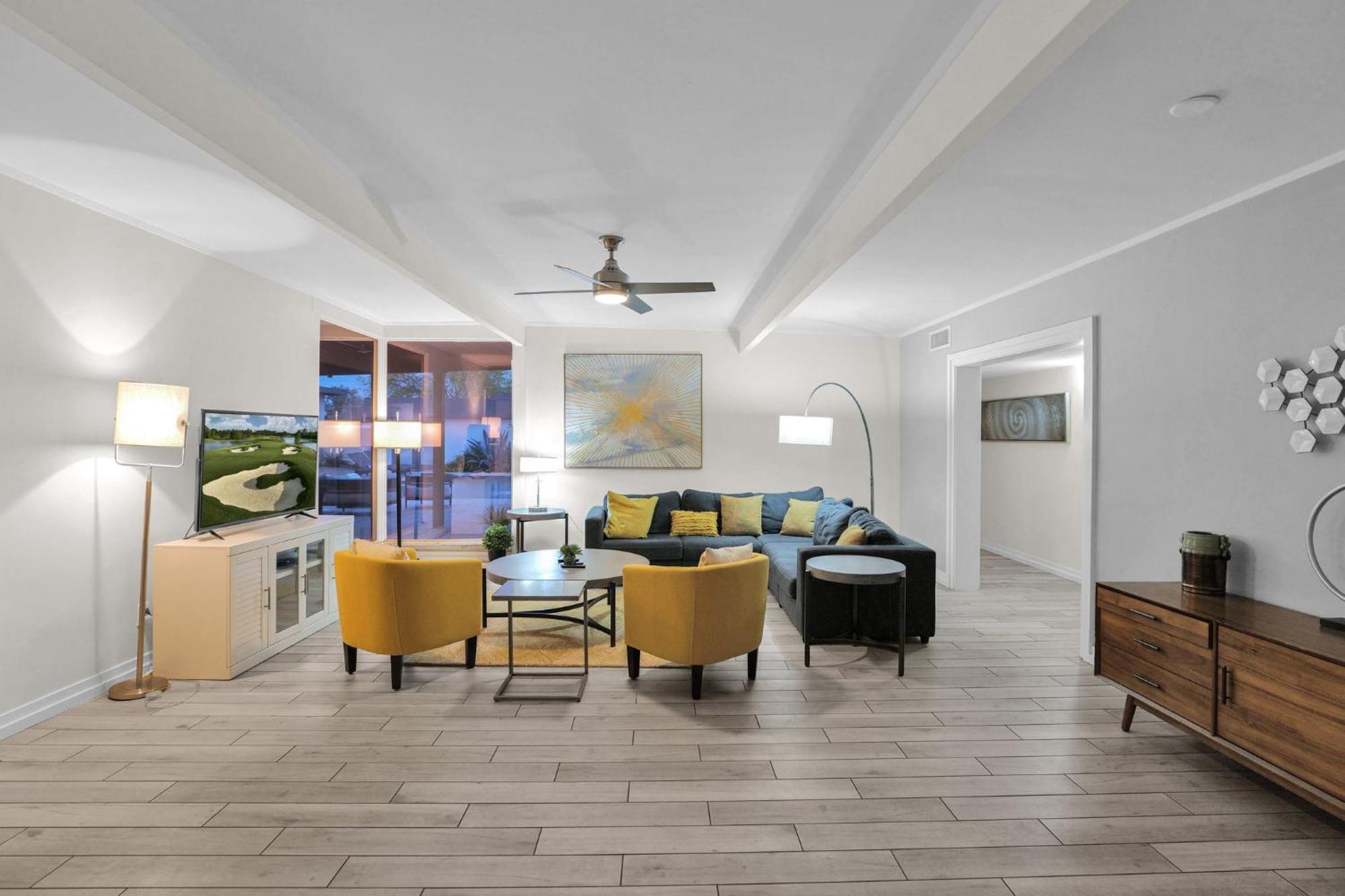 Sunkist Sanctuary In Holiday home