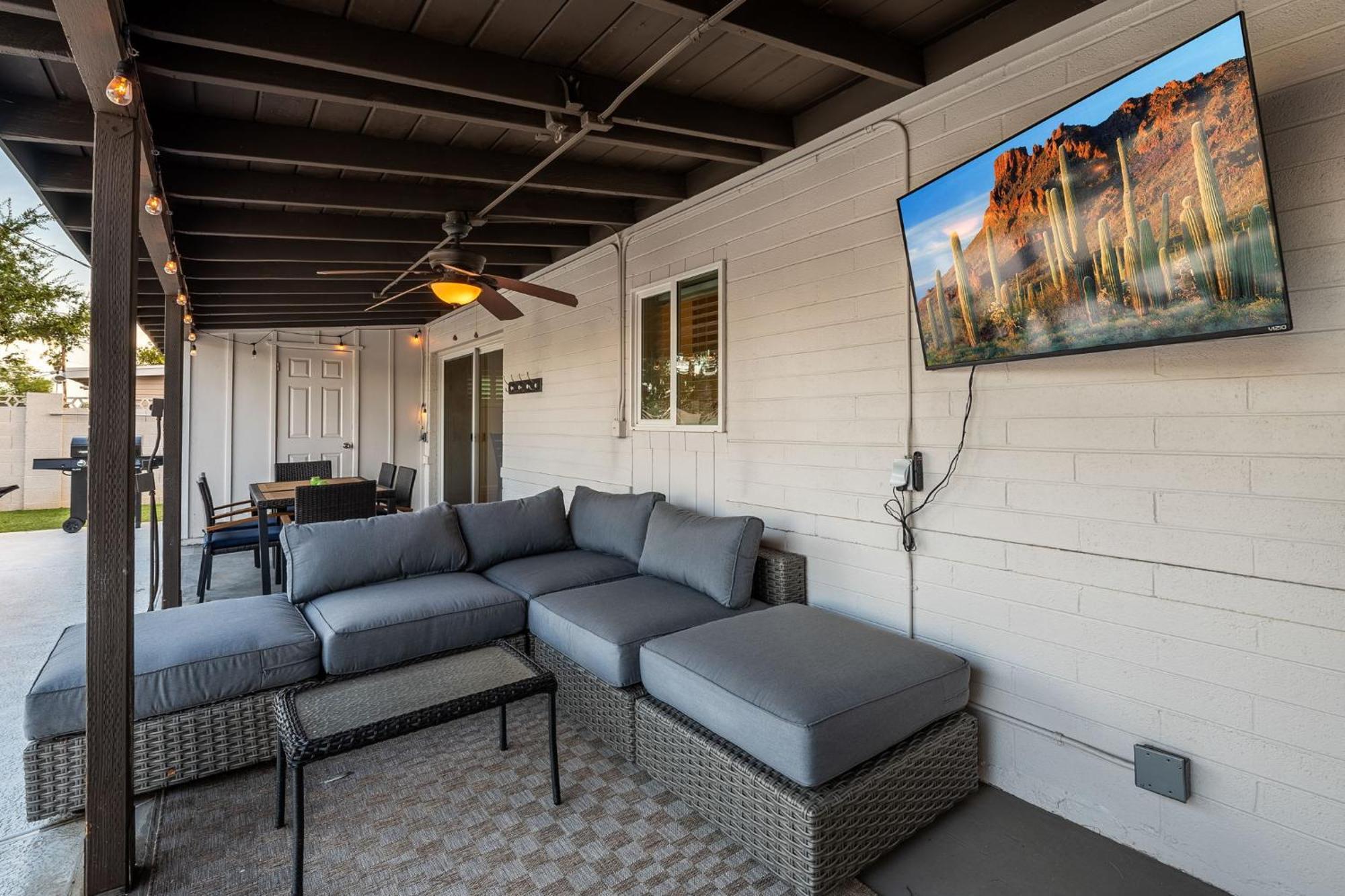 Luxe Getaway W Heated Pool & Firepit Holiday home *